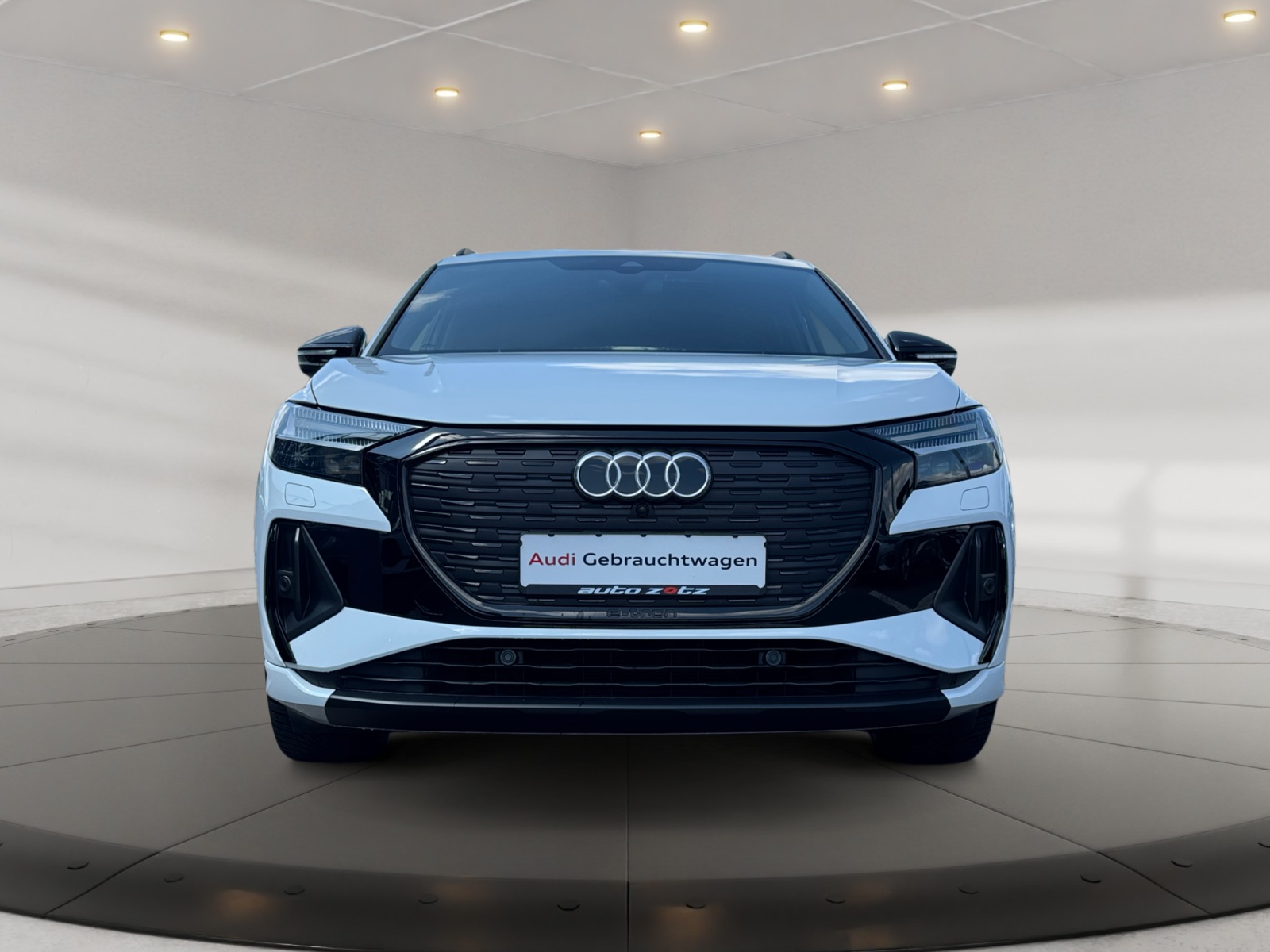 Q4 e-tron Sline 40 e-tron 150 kW ,S Line,PANO,LM
