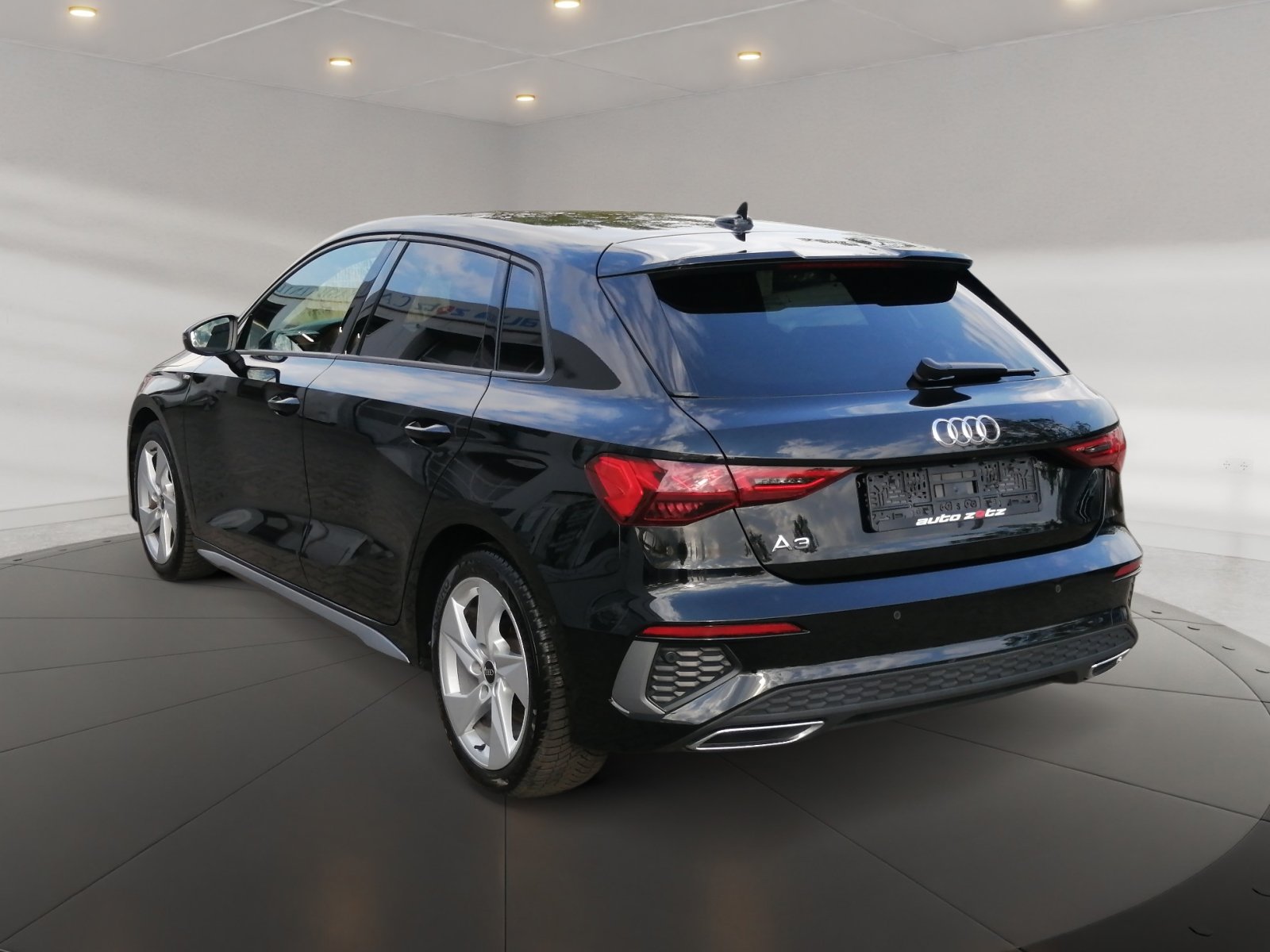 A3 Sportback S line 30 TDI S tronic S Line,HUD