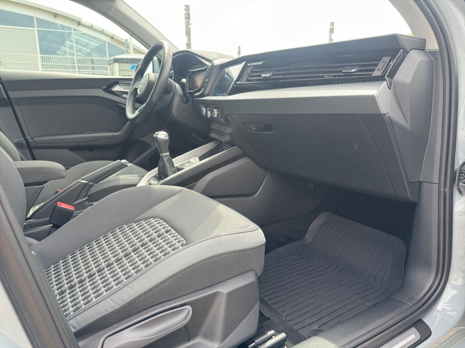 A1 Sportback Advanced 30 TFSI Schaltgetriebe PDC