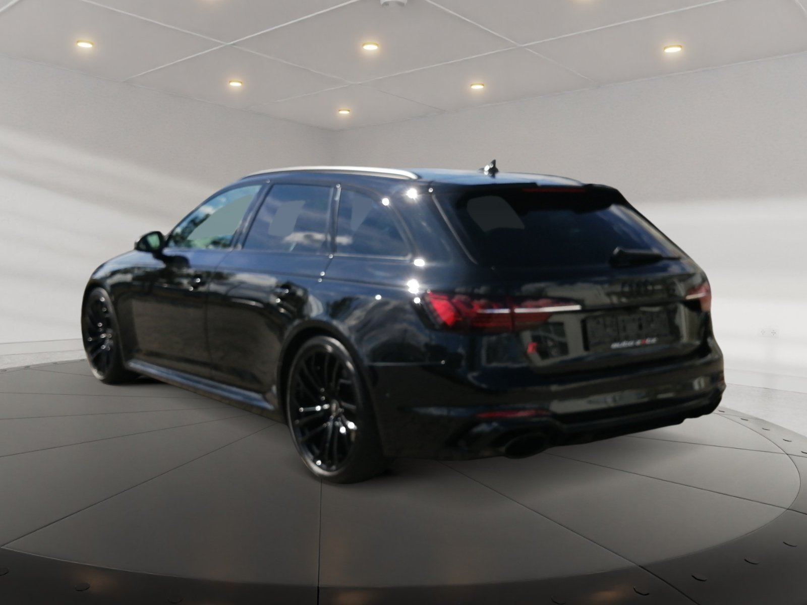 RS 4 Avant RS Essentials,HUD,Kam.,Massage,PANO