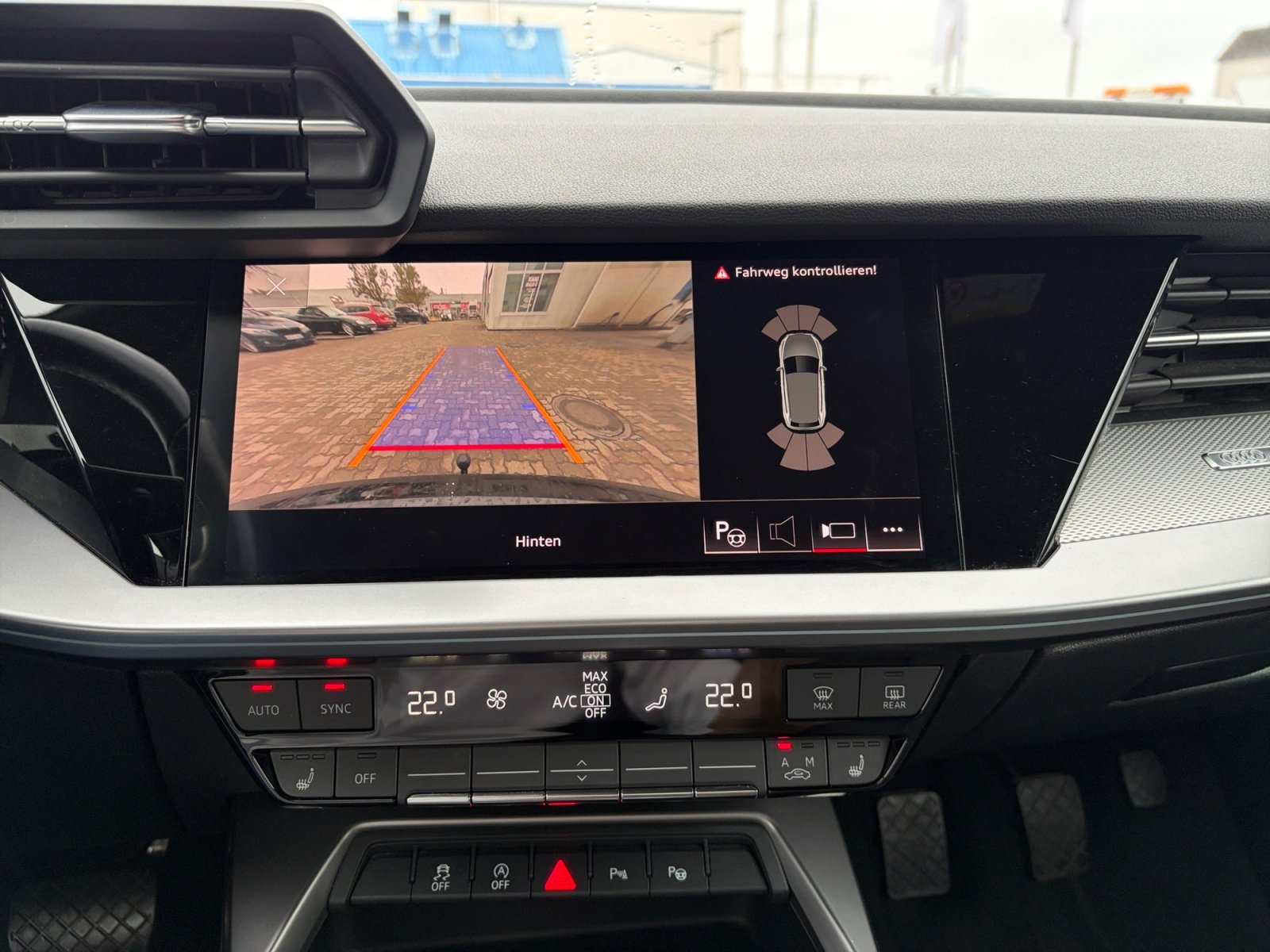 A3 Sportback S line 30 TDI S tronic S Line,HUD