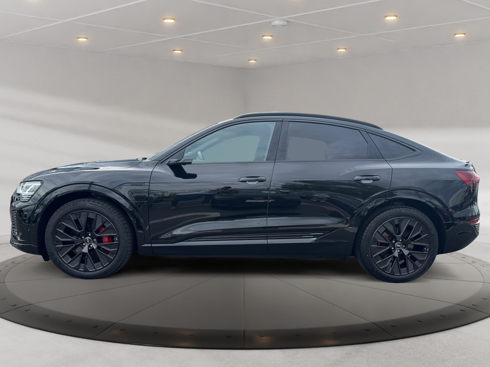 Q8 e-tron Sportback  S line 55  quattro 300 kW