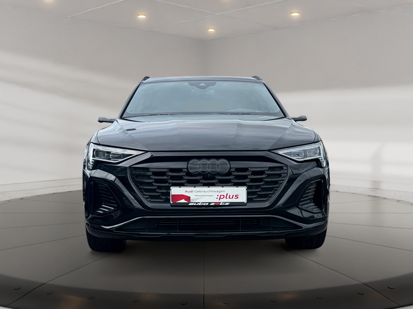 Q8 e-tron Sportback  S line 55  quattro 300 kW