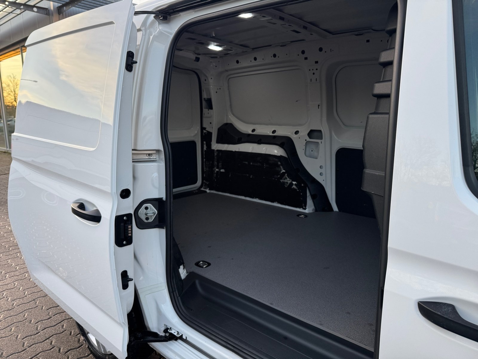 Caddy Maxi Cargo 2.0TDI EcoProfi DSG Kam.,PDC