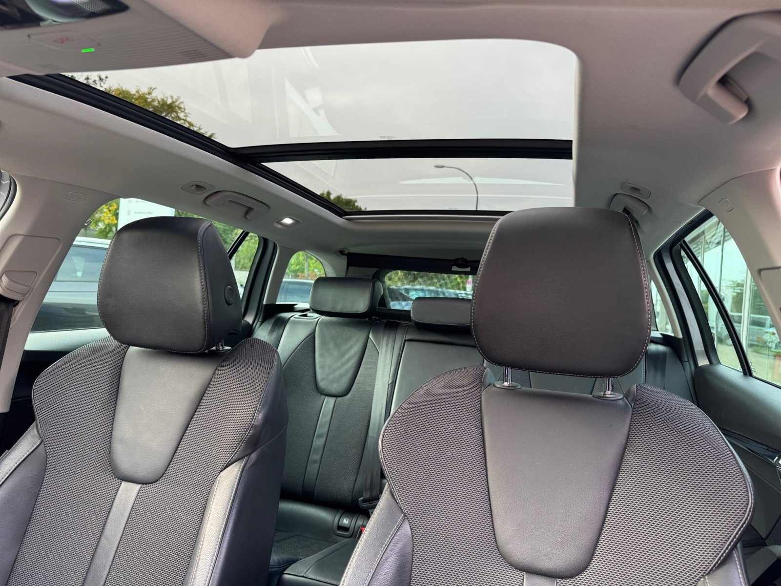 Octavia Combi 2.0TDI First Edition PDC,ACC,LED
