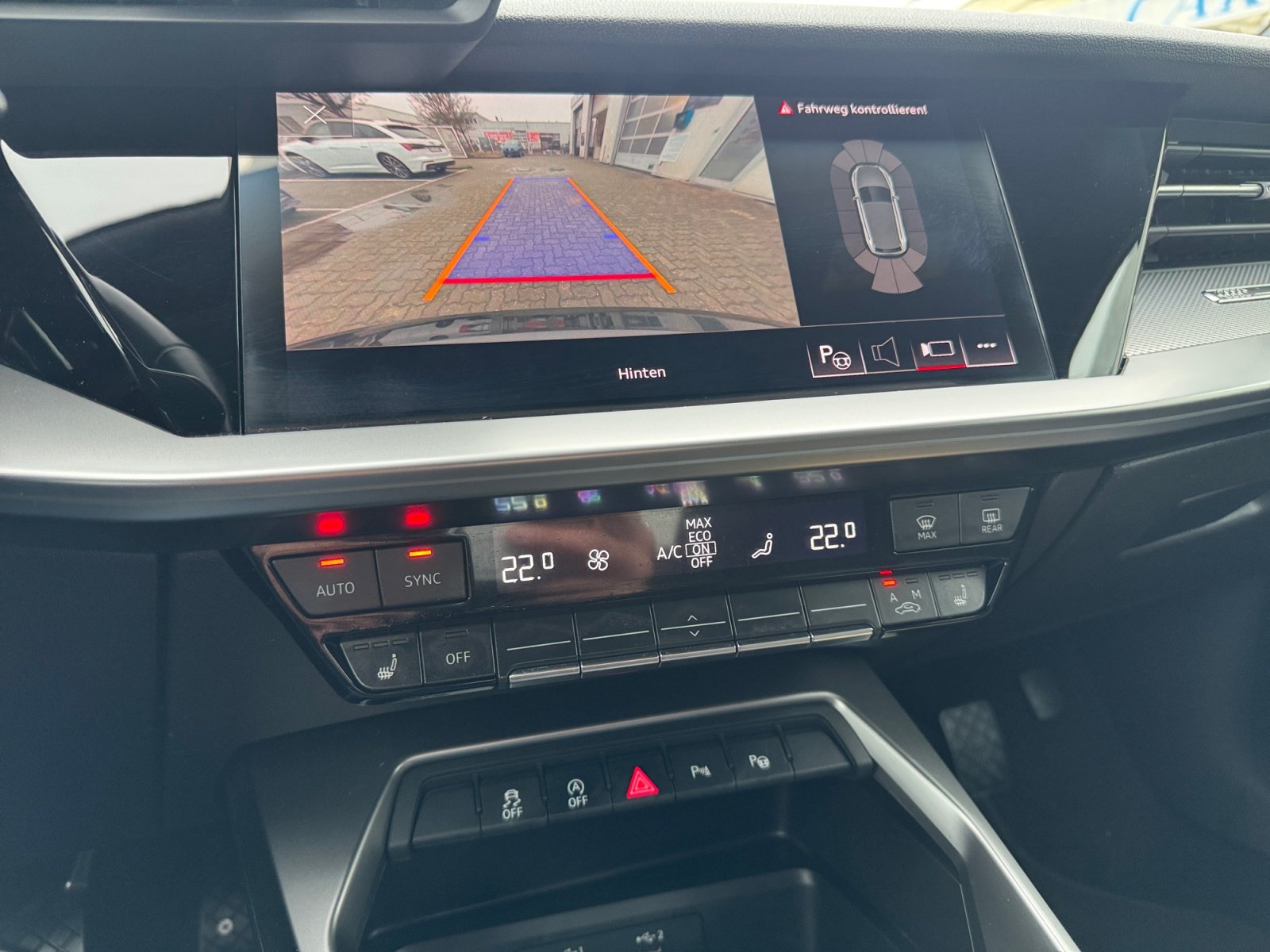 A3 Sportback S line 30 TDI S tronic S Line,HUD