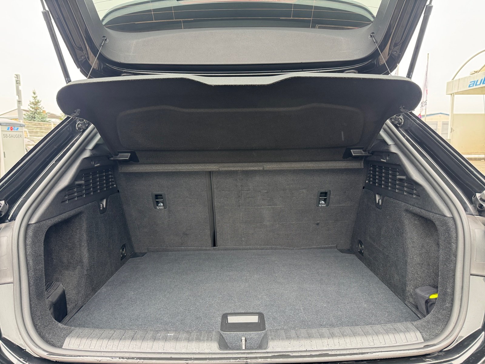 A3 Sportback S line 30 TDI S tronic S Line,HUD