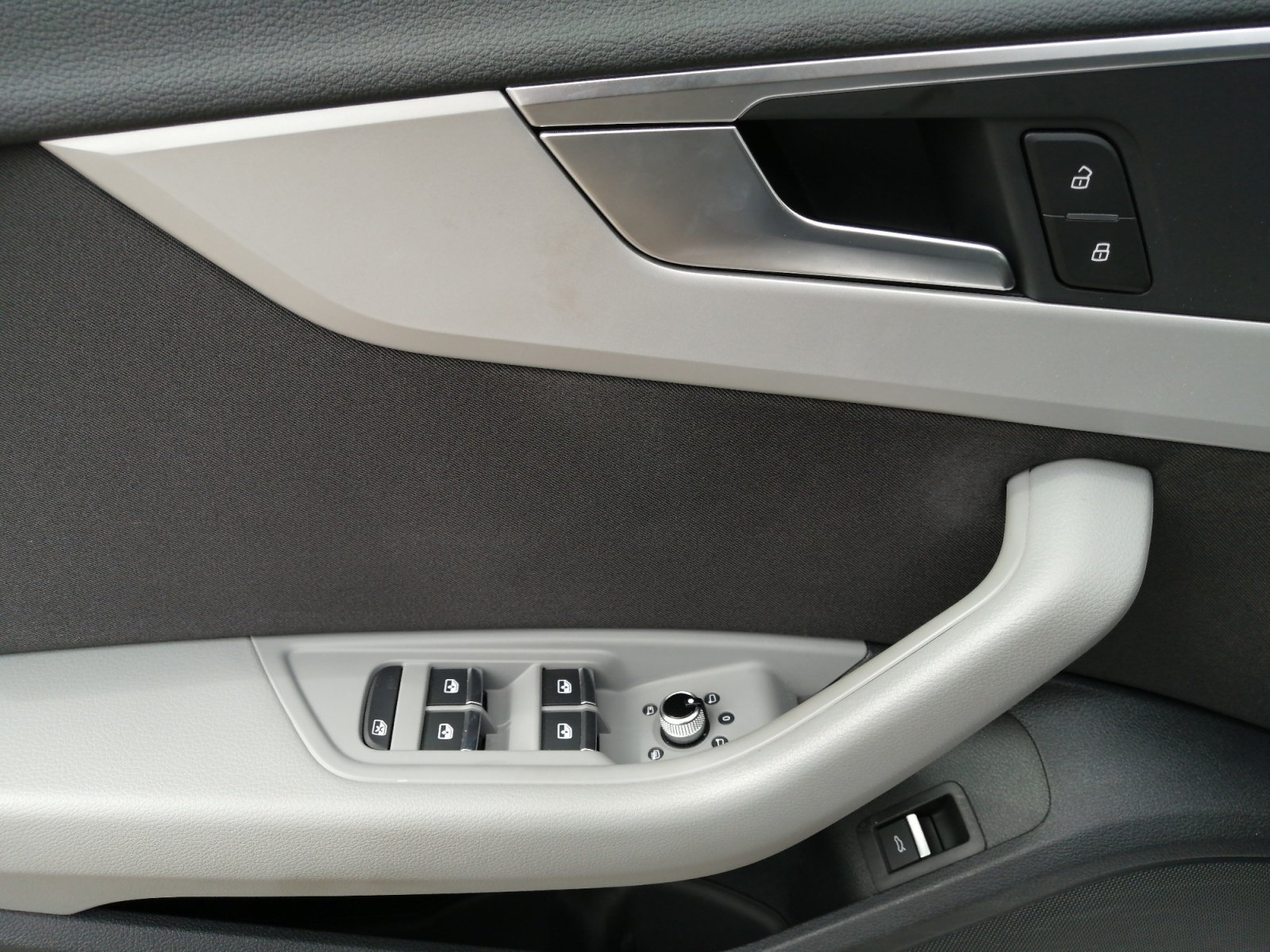 A4 Avant Advanced 50 TDI quattro tiptronic PDC