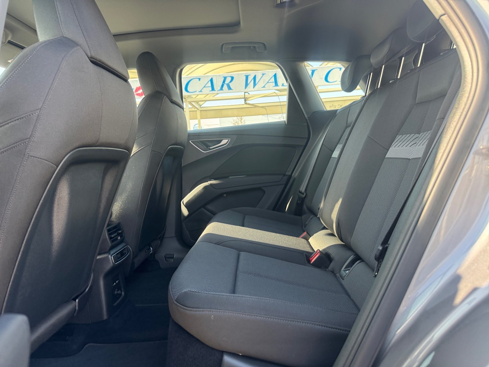 Q4 e-tron 150 kW HUD,PANO,PDC,Standhz,Virtual,LM