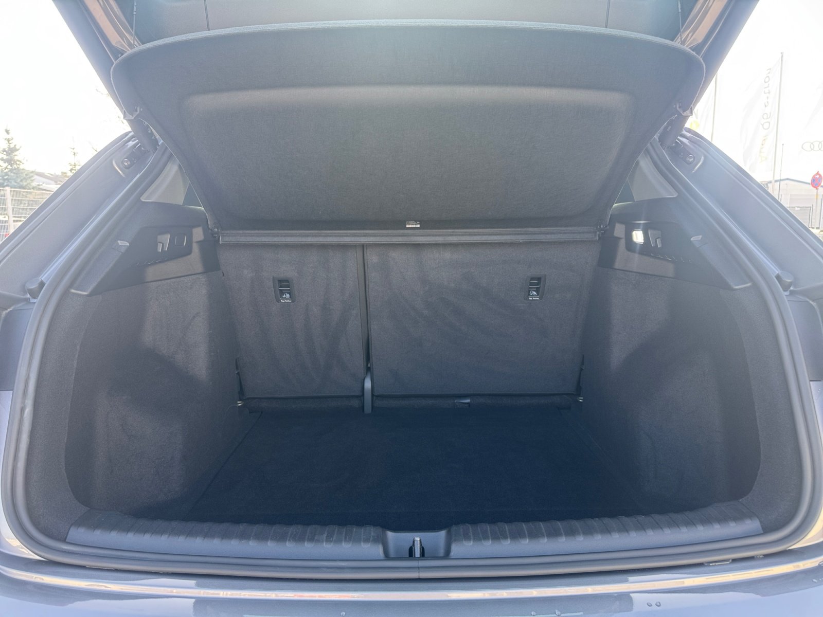 Q4 e-tron 150 kW HUD,PANO,PDC,Standhz,Virtual,LM