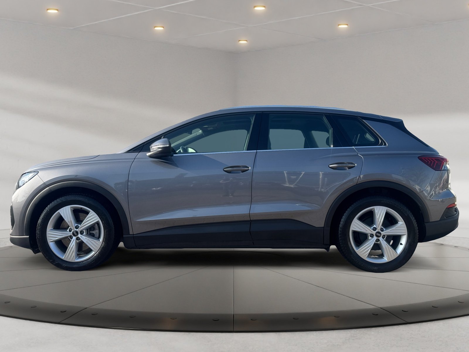 Q4 e-tron 150 kW HUD,PANO,PDC,Standhz,Virtual,LM