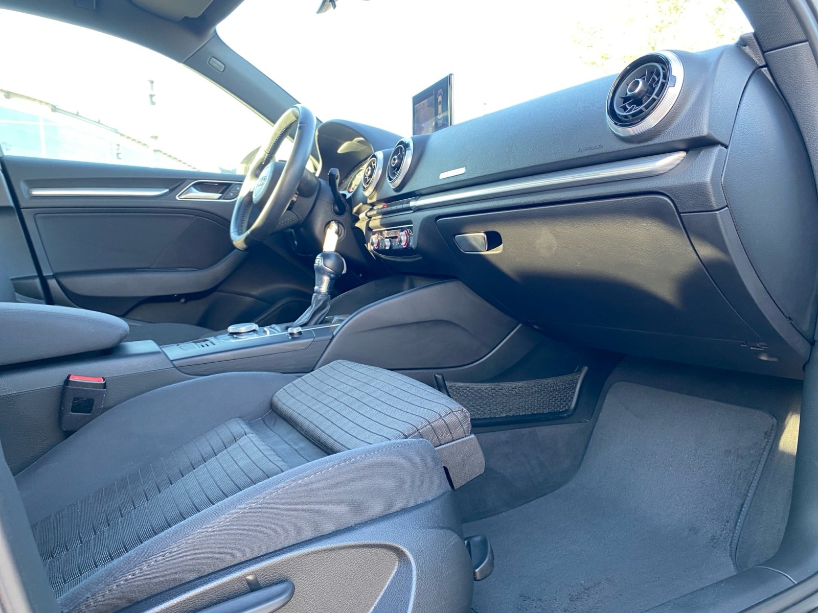 A3 Limousine Sport 30 TFSI S tronic S Line,Kam.