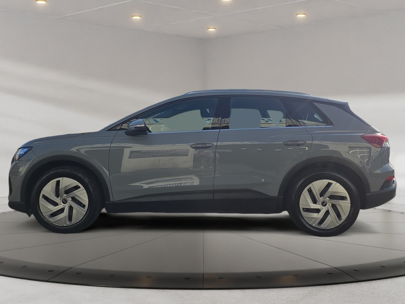 Q4 e-tron 150kW HUD,Kam.,Standhz,Virtual,ACC,AHK