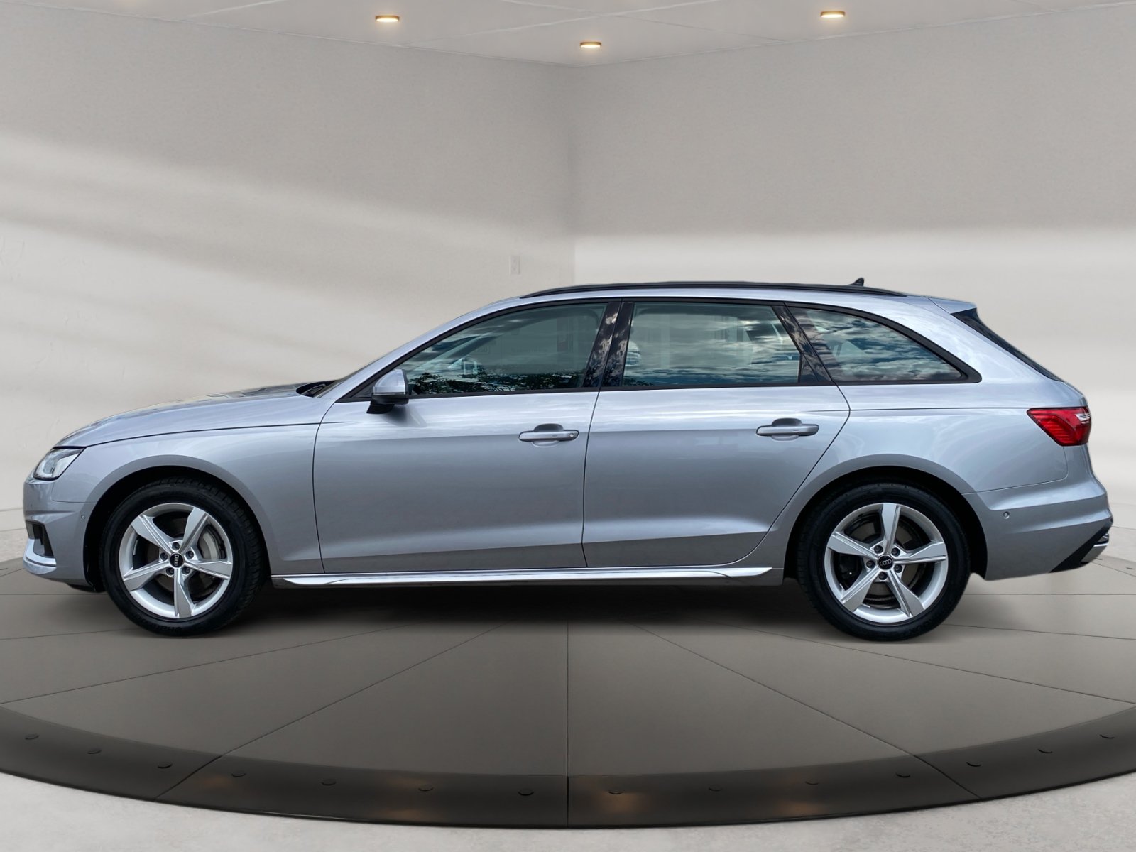 A4 Avant Advanced 40 TDI quattro S tronic 360,LM
