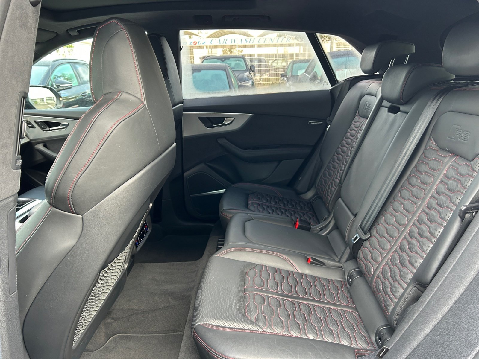 RSQ8 quattro tiptronic BO,matrix,360,HUD,Kam.