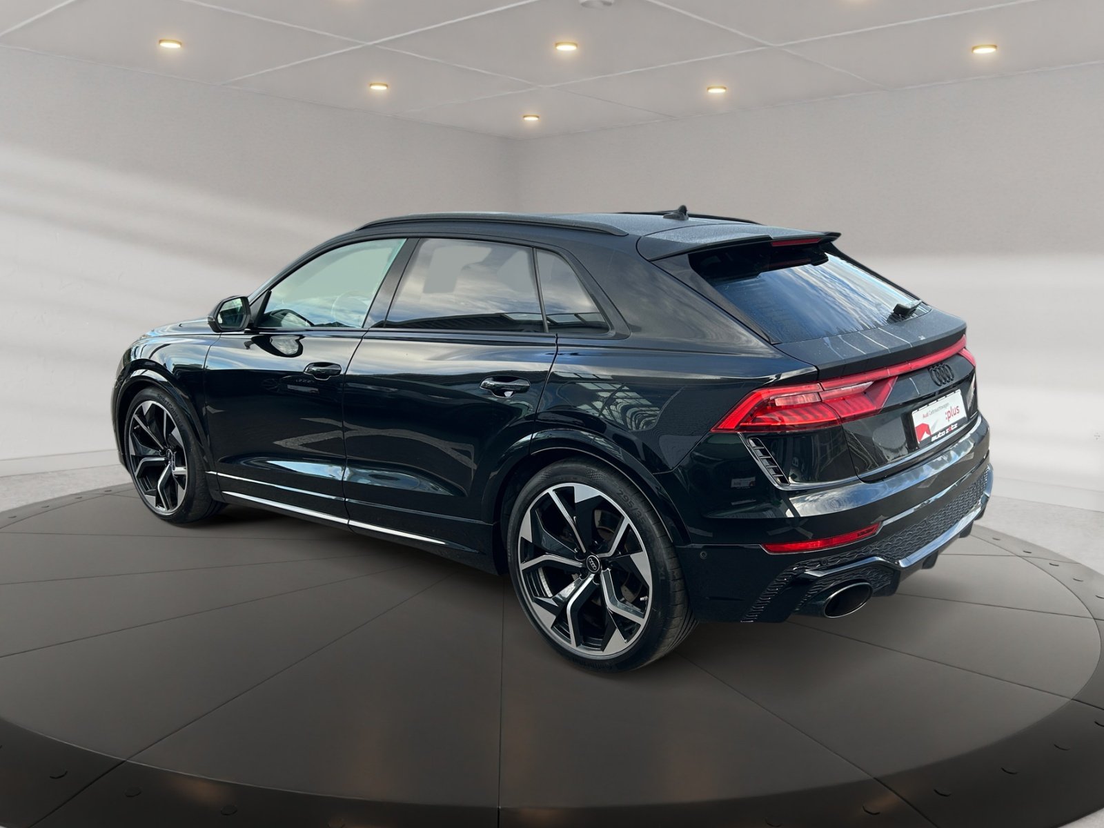 RSQ8 quattro tiptronic BO,matrix,360,HUD,Kam.