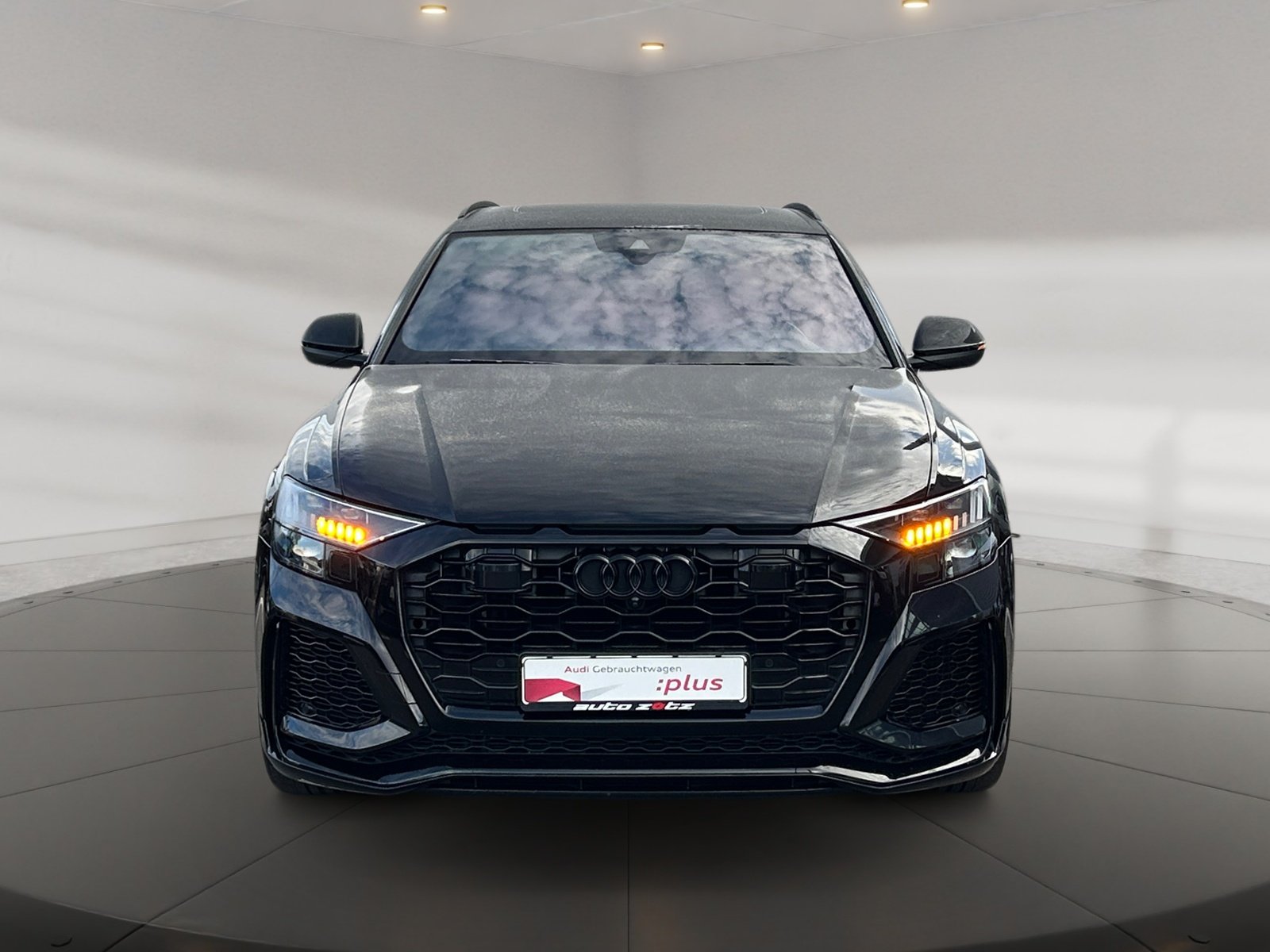 RSQ8 quattro tiptronic BO,matrix,360,HUD,Kam.