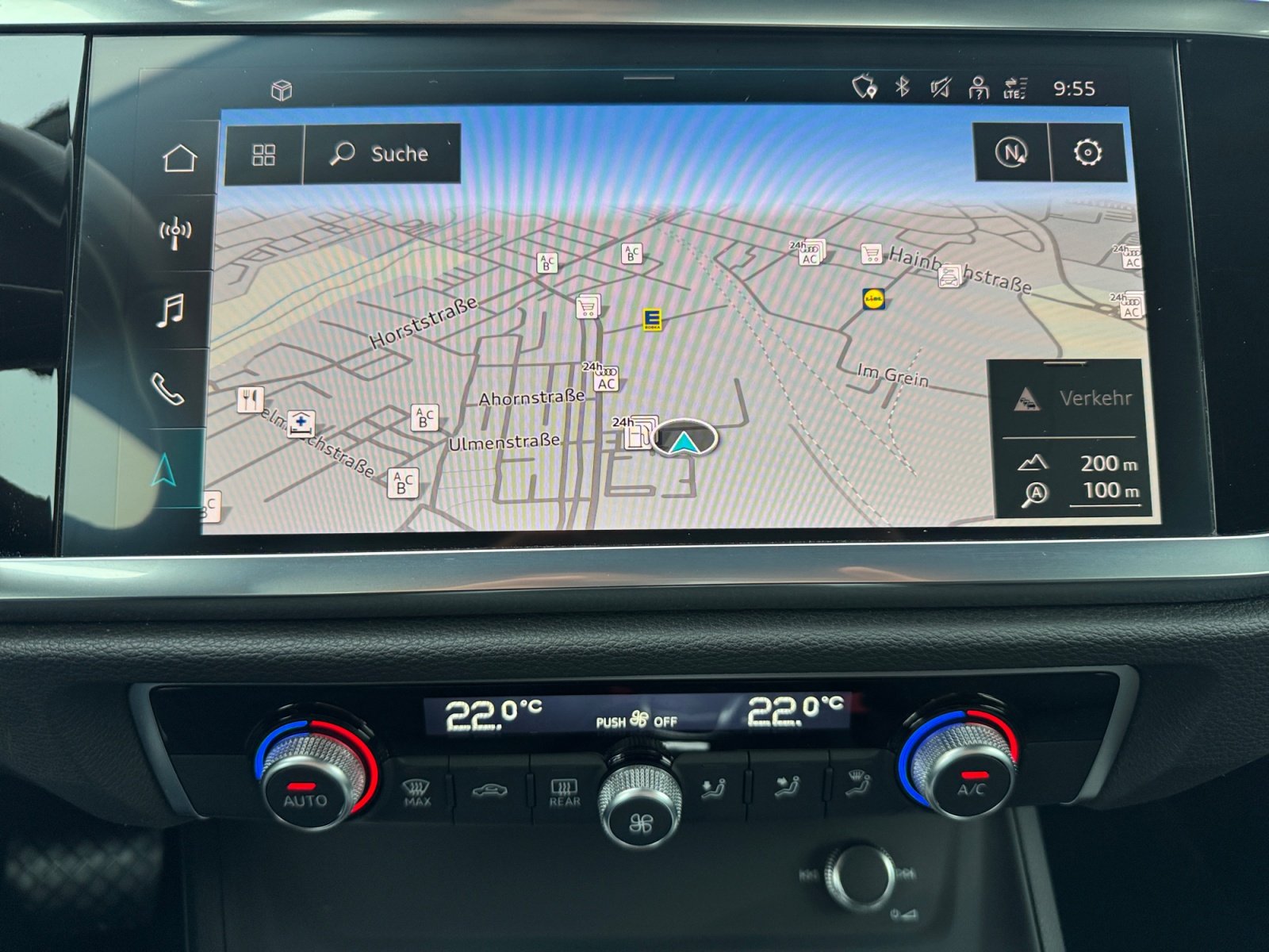 Q3 TFSIe 180(245)  S tronic 45 TFSI e 180(245)  S tronic