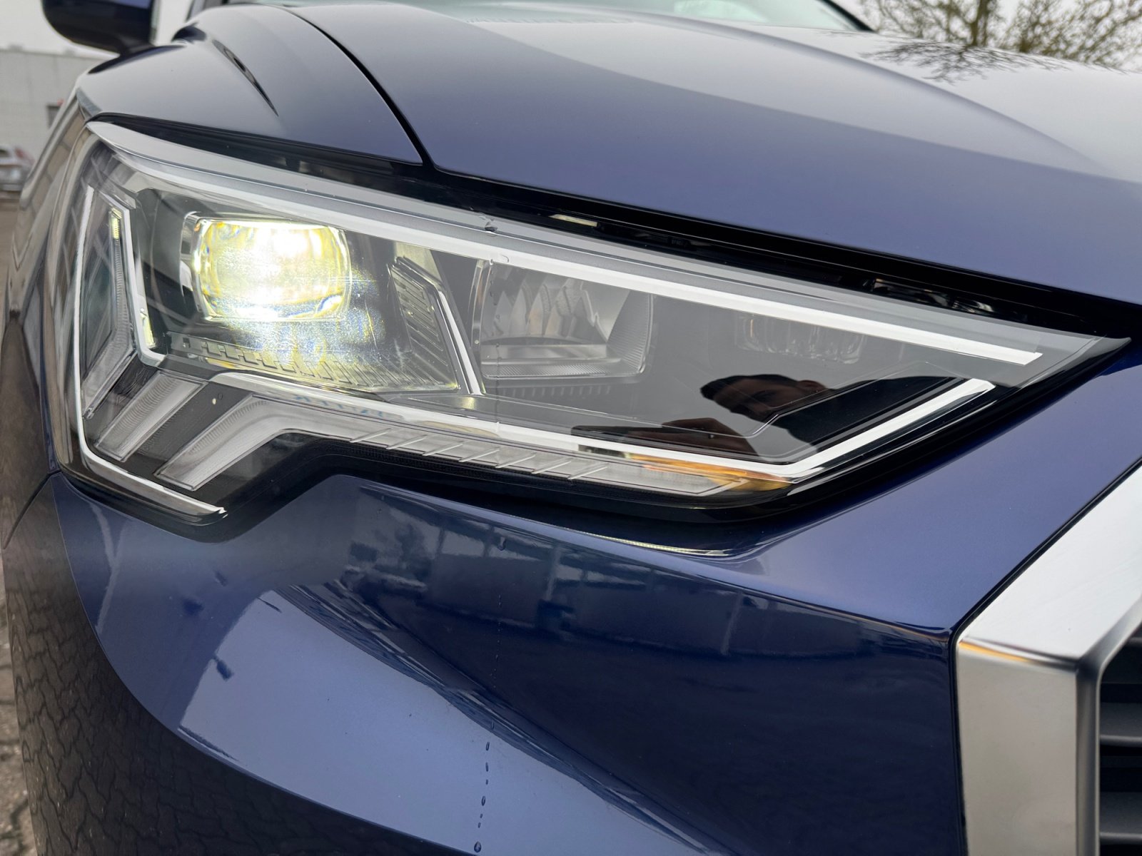 Q3 TFSIe 180(245)  S tronic 45 TFSI e 180(245)  S tronic