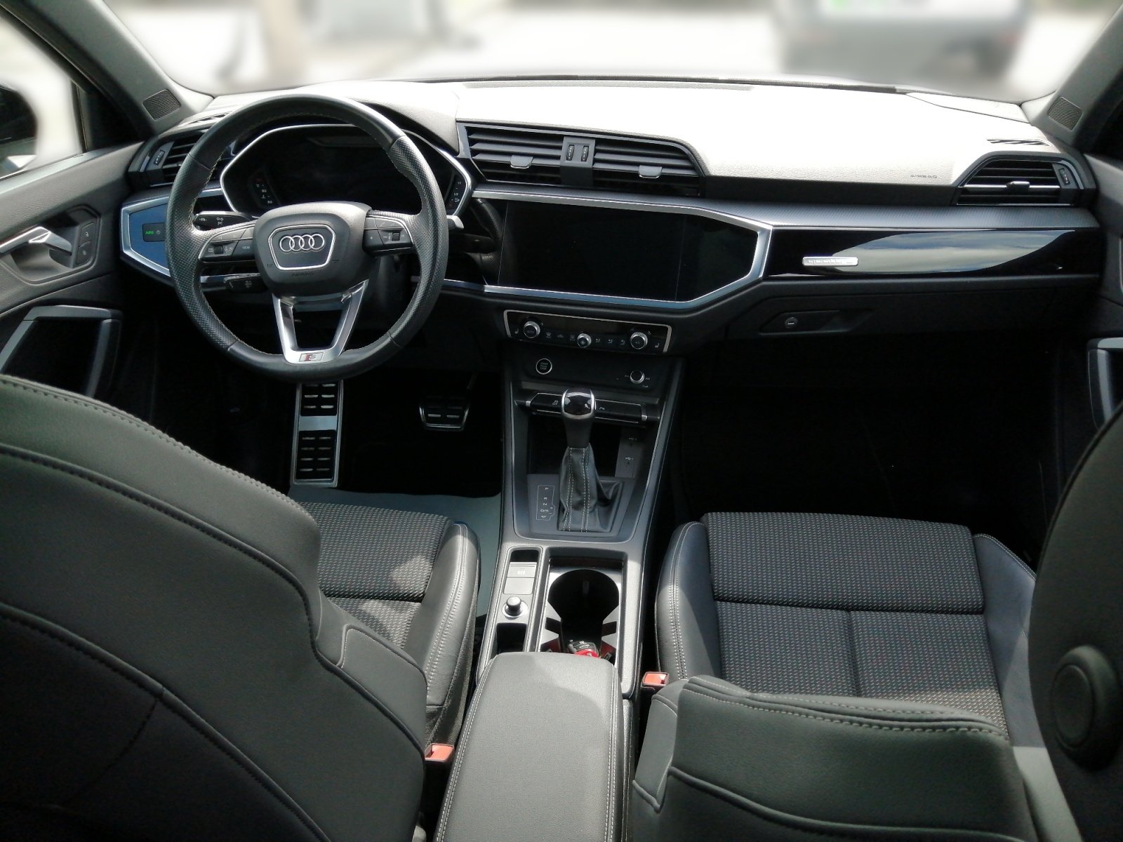 Q3 SUV S line 40 TFSI quattro S tronic S Line,LM