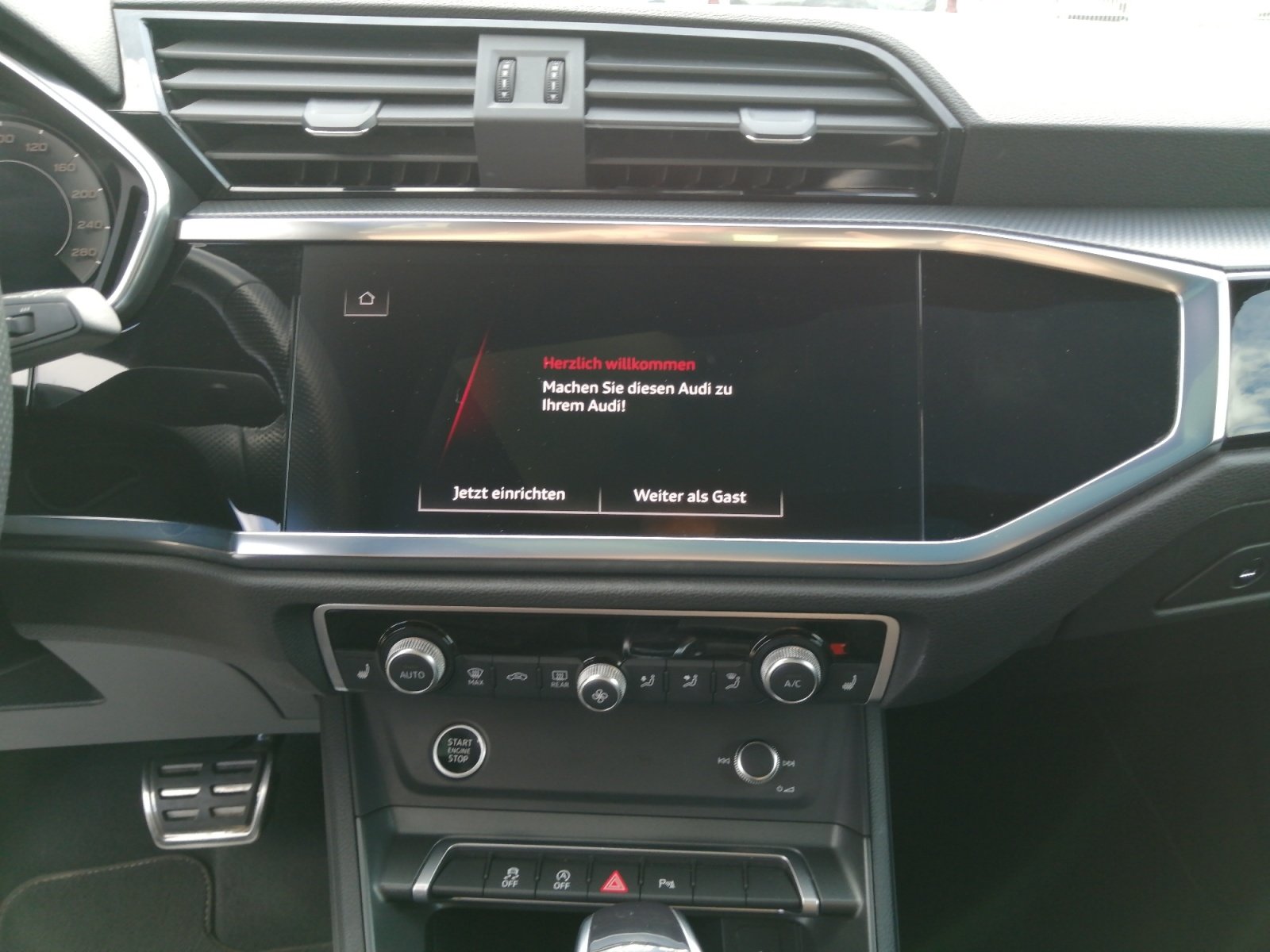 Q3 SUV S line 40 TFSI quattro S tronic S Line,LM