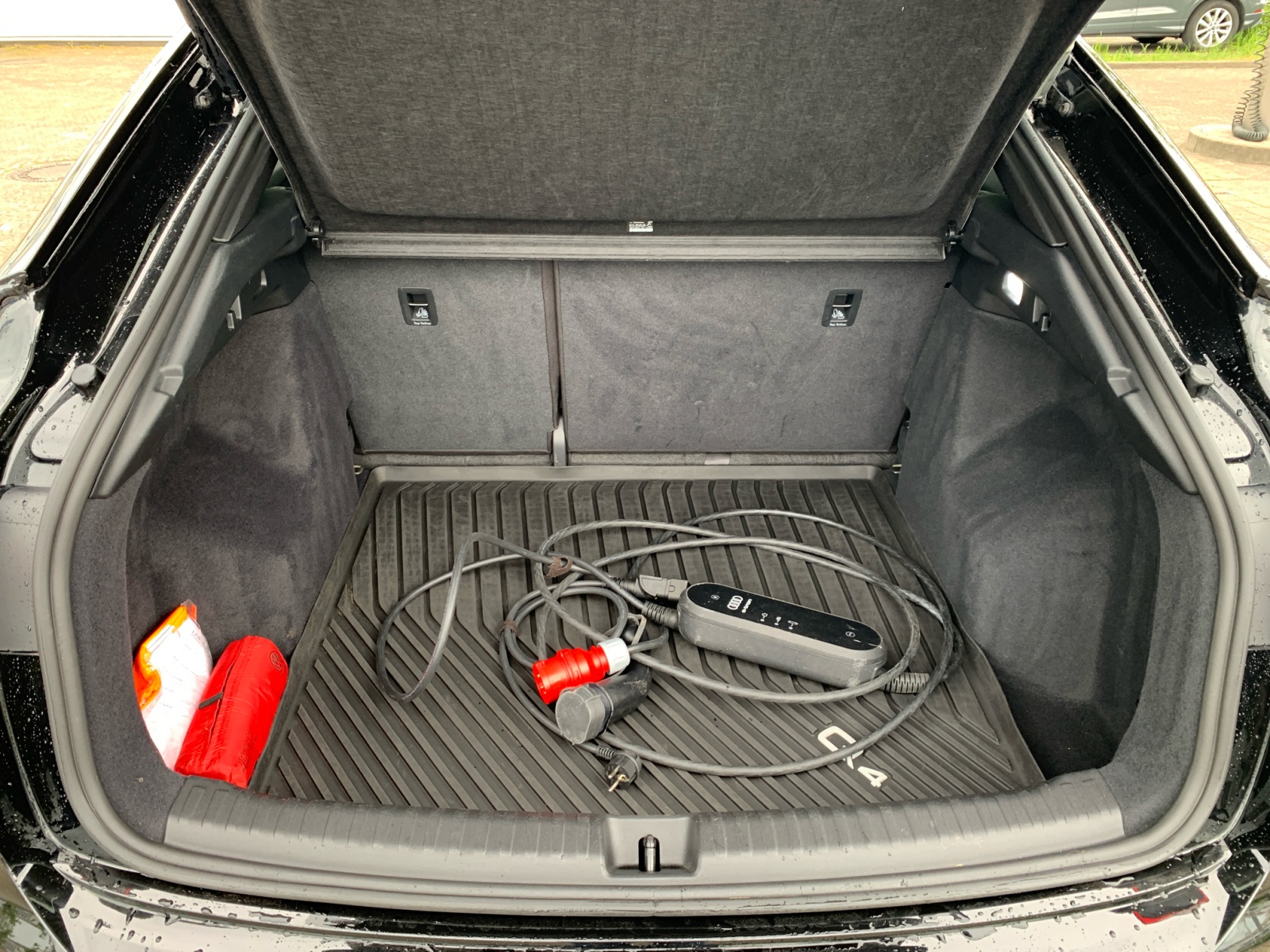 Q4 Sportback e-tron 50 quattro ,S Line,PDC,Kam.