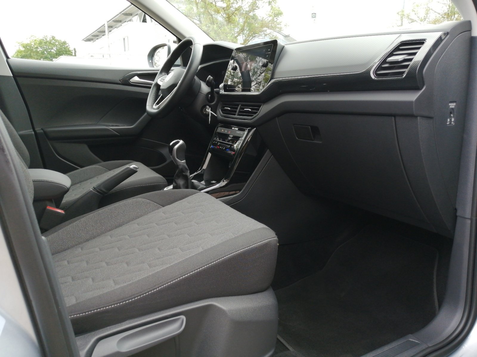 T-Cross 1.0TSI LIFE PDC,Virtual,ACC,LED,2xKlima