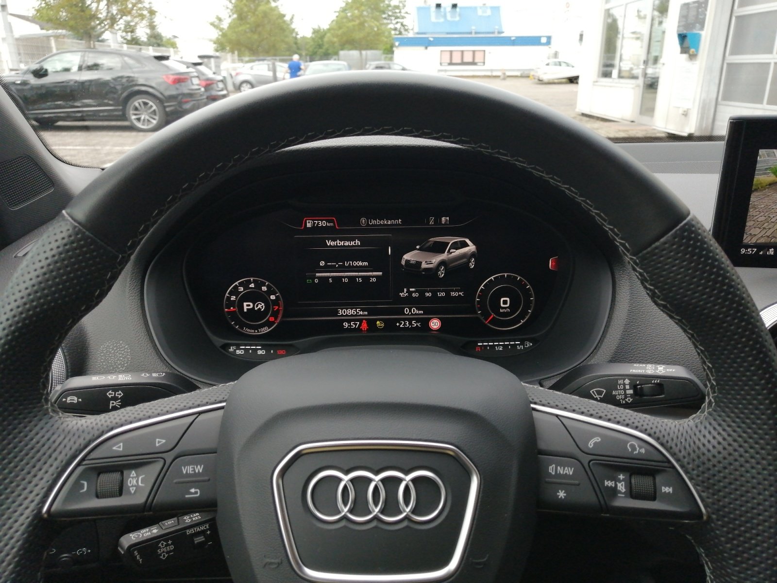 Q2 advanced 35 TFSI S tronic S Line,matrix,Kam.
