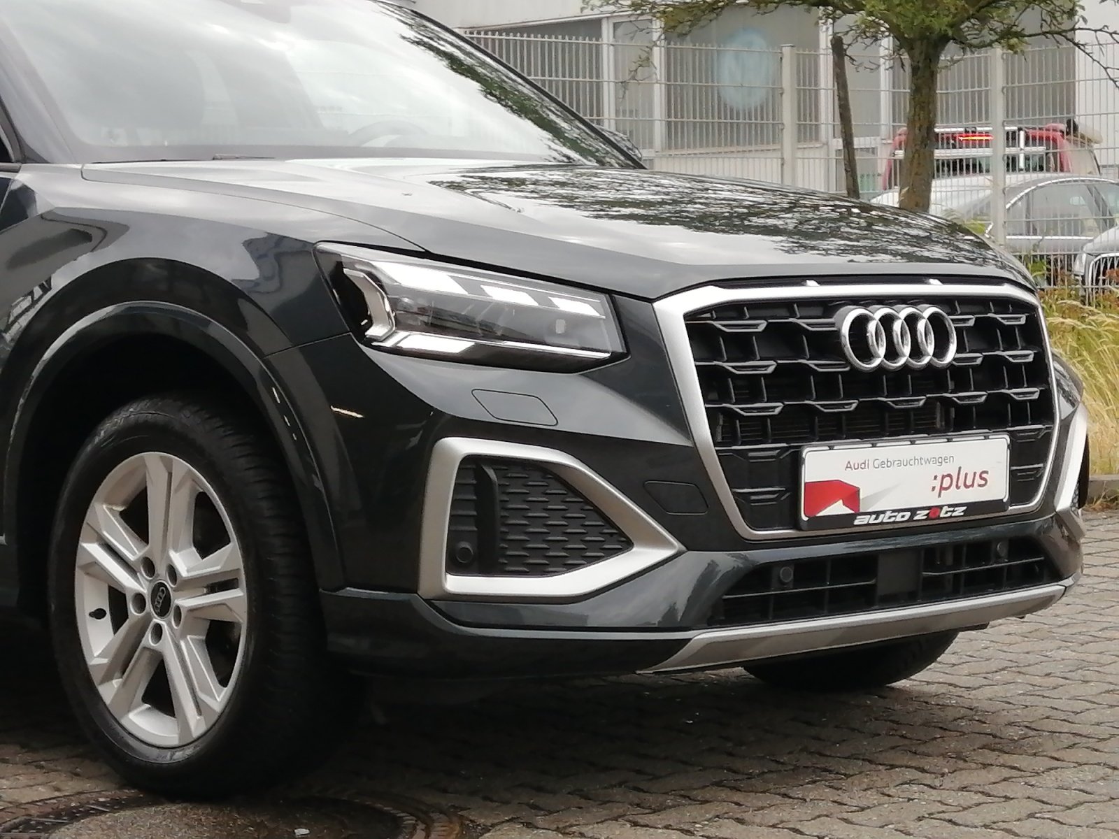 Q2 advanced 35 TFSI S tronic S Line,matrix,Kam.