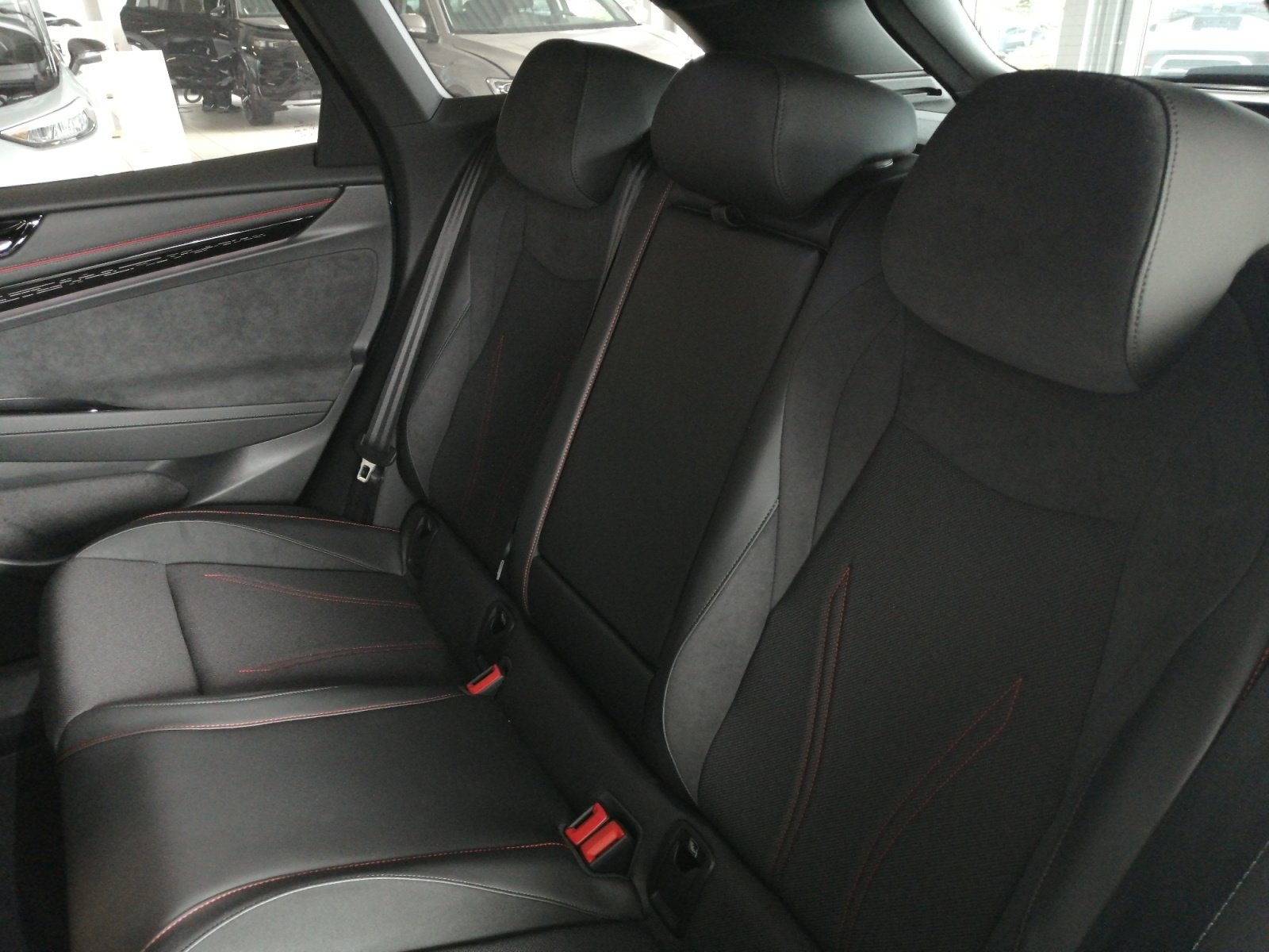 ID.7 GTX Tourer 4MOTION 86 kWh 1-Gang-Automatik