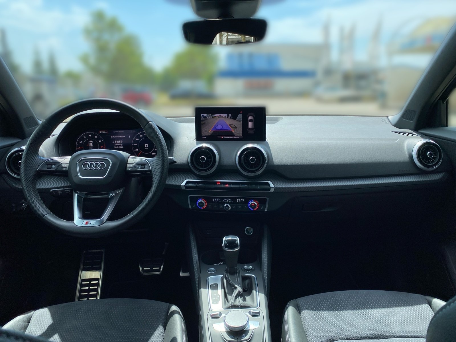Q2 S line 35 TFSI S tronic S Line,matrix,Kam.,LM