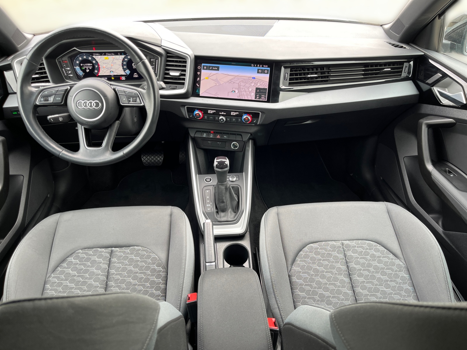 A1 Sportback S line 30 TFSI S tronic S line 30 TFSI S tronic