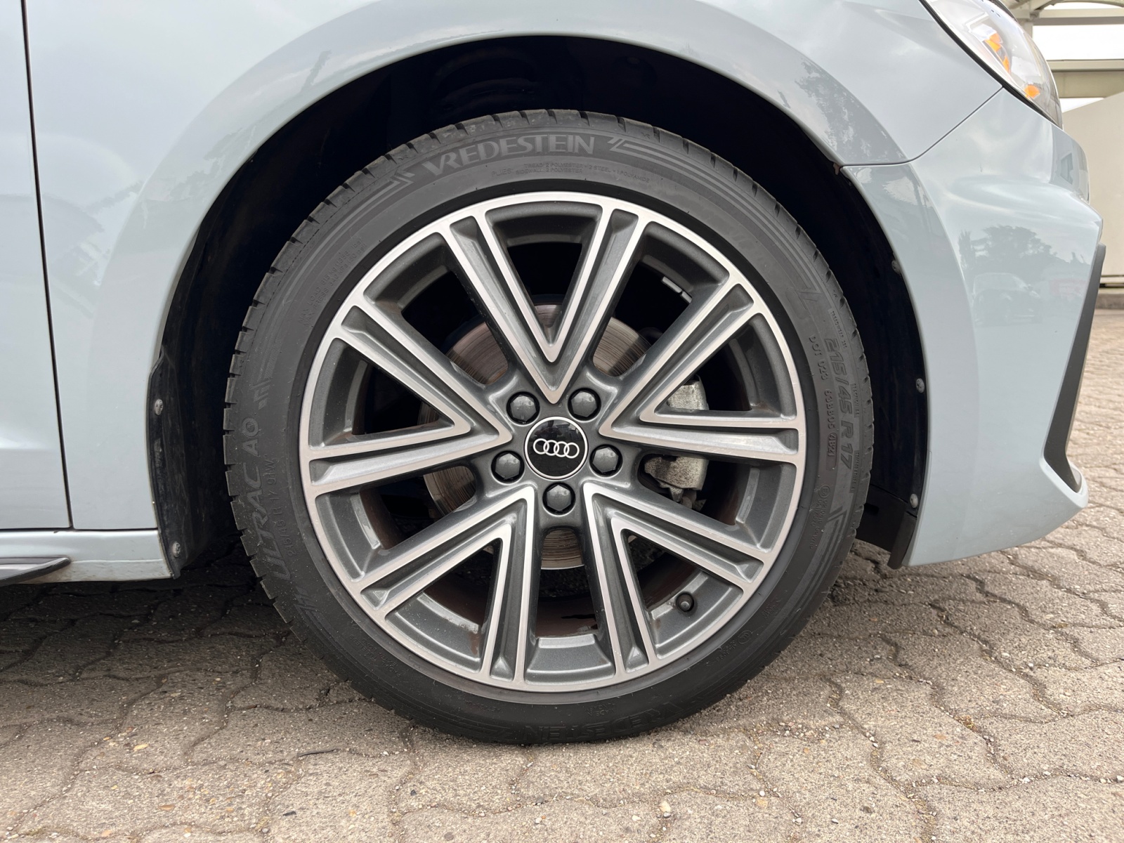 A1 Sportback S line 30 TFSI S tronic S line 30 TFSI S tronic