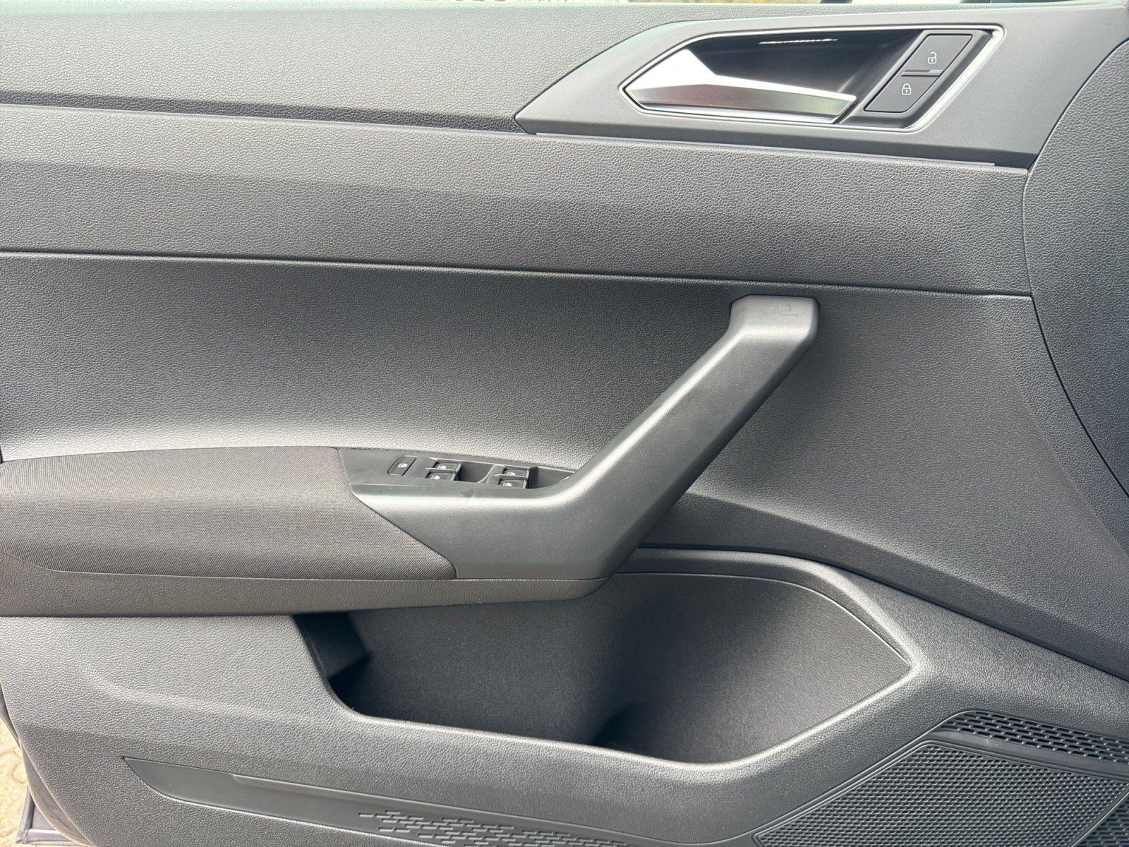 Taigo 1.0 TSI R-Line Kam.,PDC,Virtual,ACC,AHK,LM