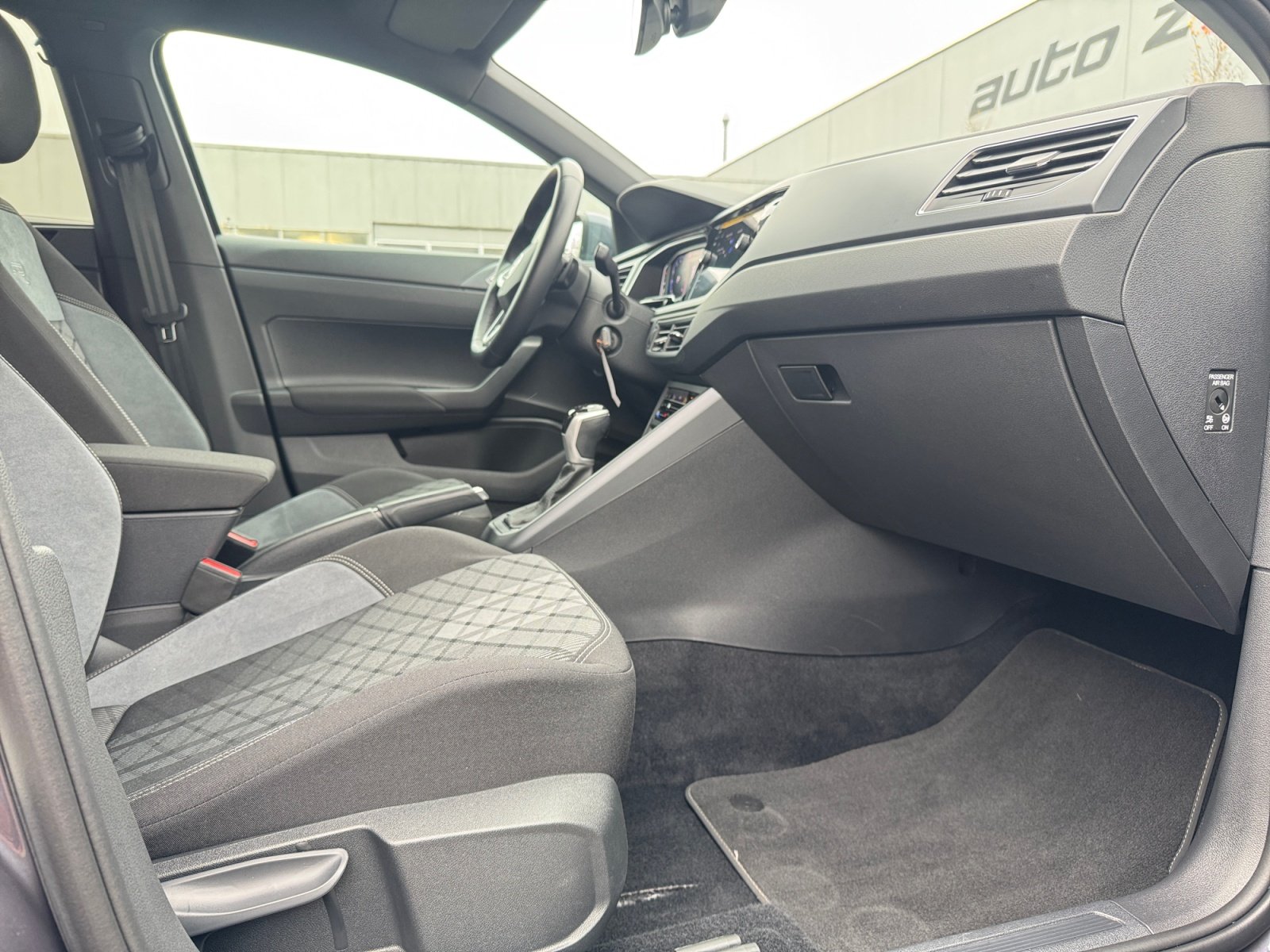 Taigo 1.0 TSI R-Line Kam.,PDC,Virtual,ACC,AHK,LM