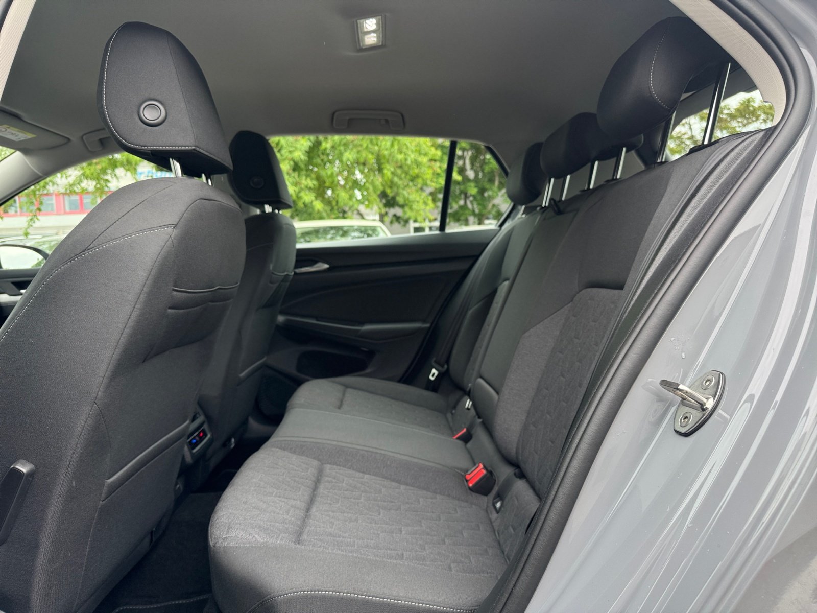 Golf VIII Life 1.5 l eTSI OPF  DSG Kam.,PDC,ACC