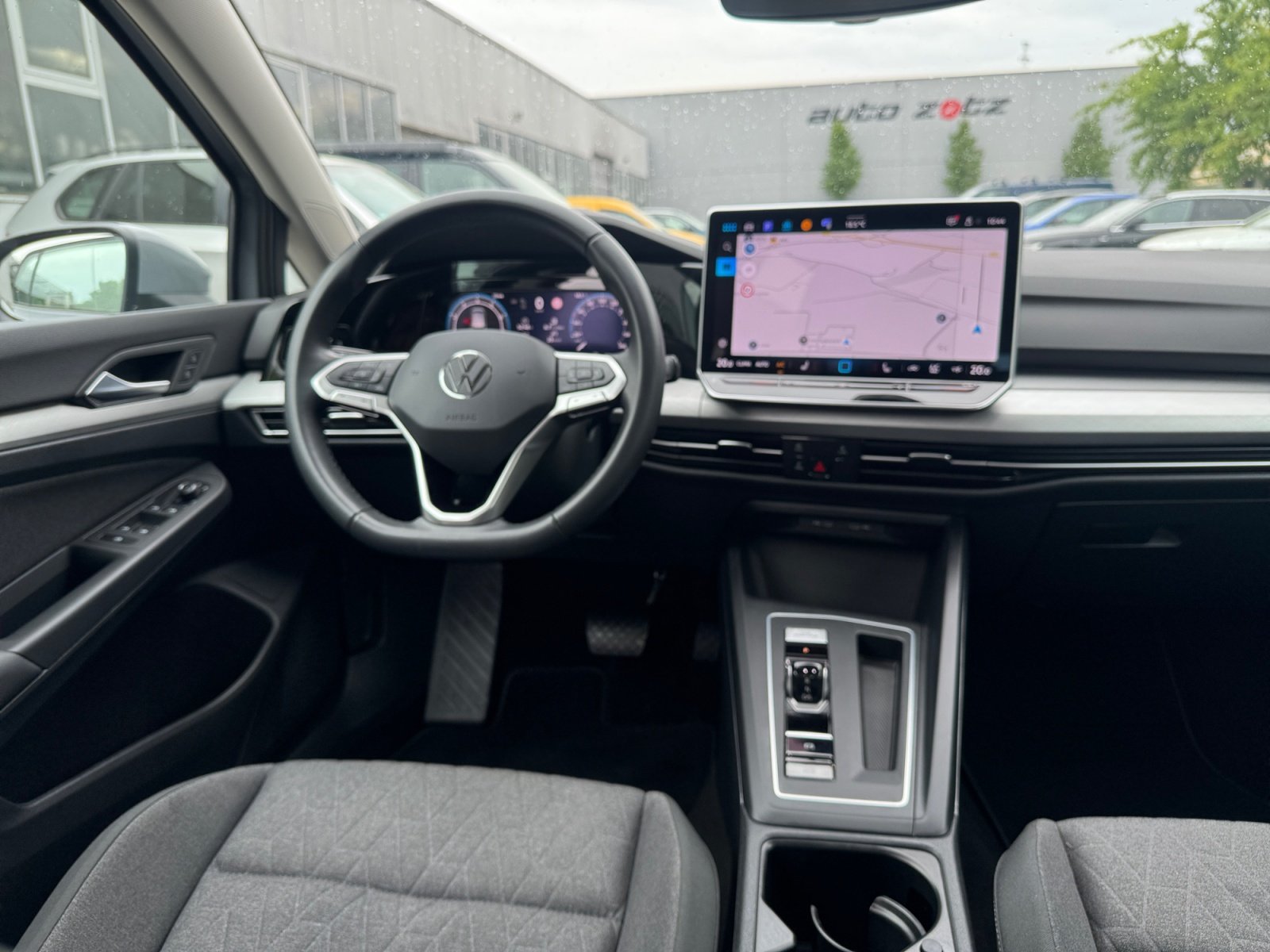 Golf VIII Life 1.5 l eTSI OPF  DSG Kam.,PDC,ACC