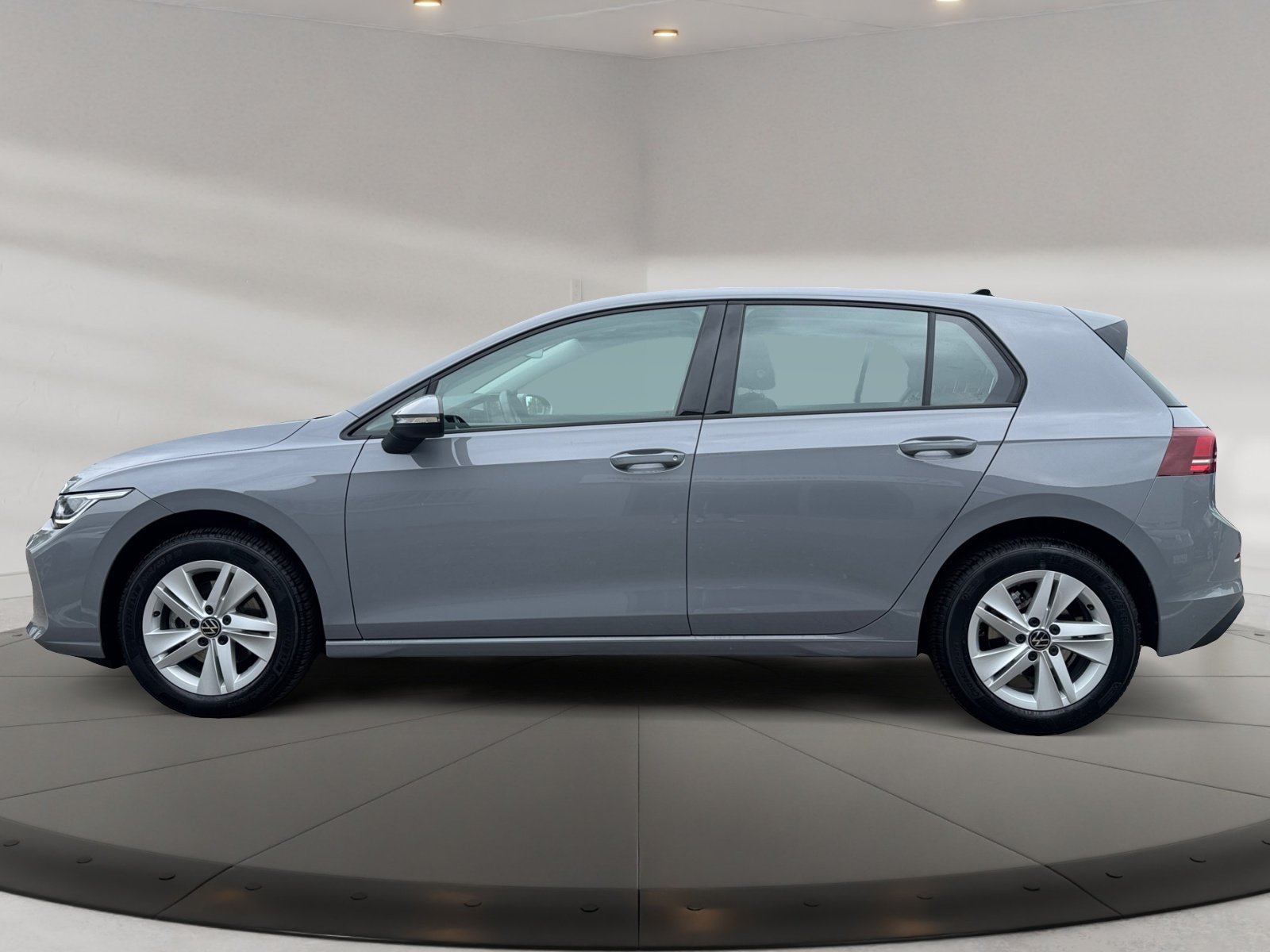 Golf VIII Life 1.5 l eTSI OPF  DSG Kam.,PDC,ACC