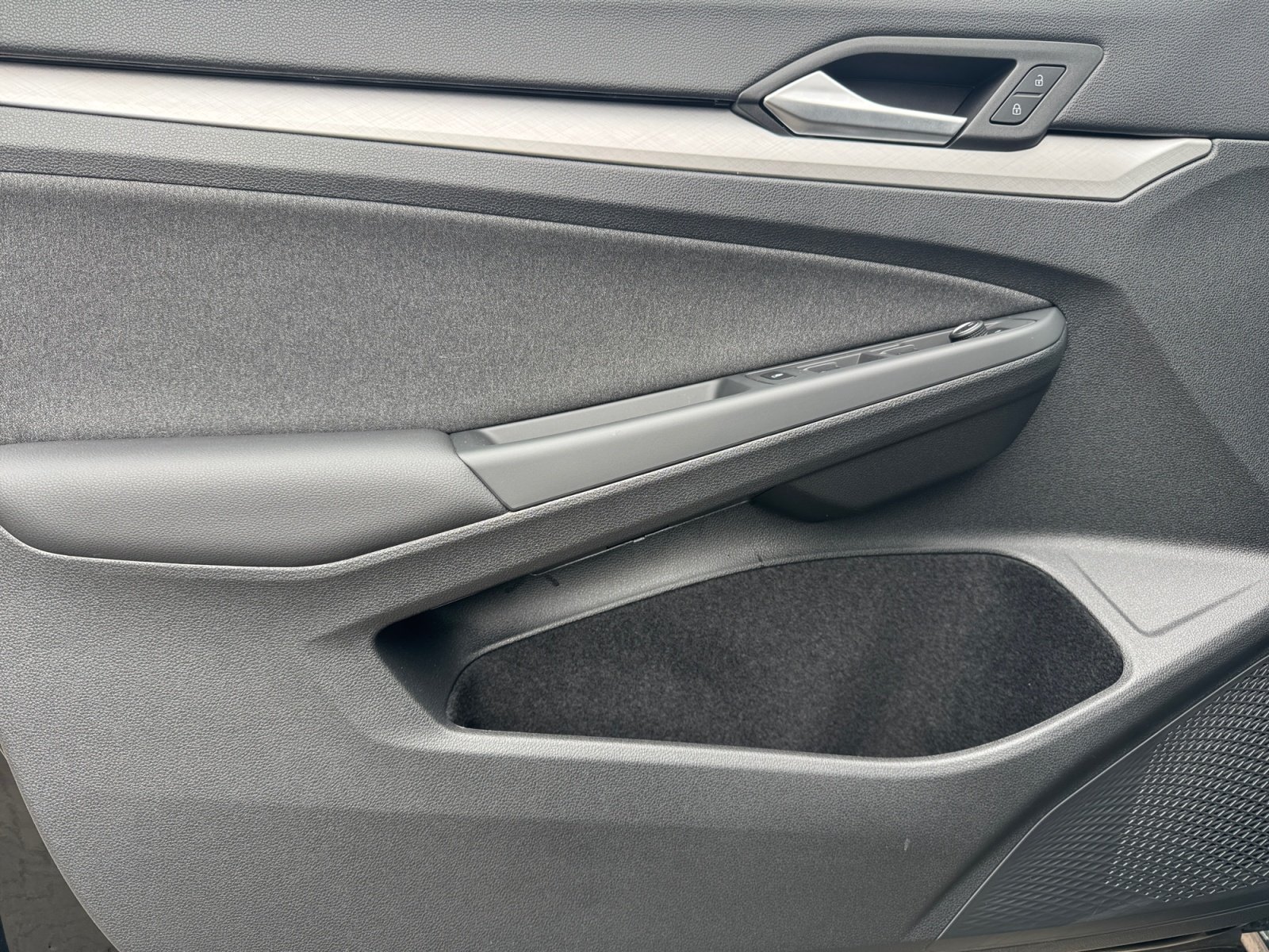 Golf VIII Life 1.5 l eTSI OPF  DSG Kam.,PDC,ACC