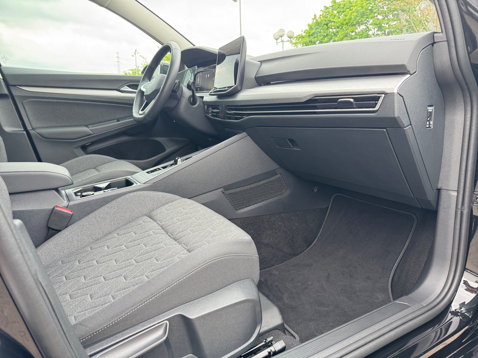 Golf VIII Life 1.5 l eTSI OPF  DSG Kam.,PDC,ACC