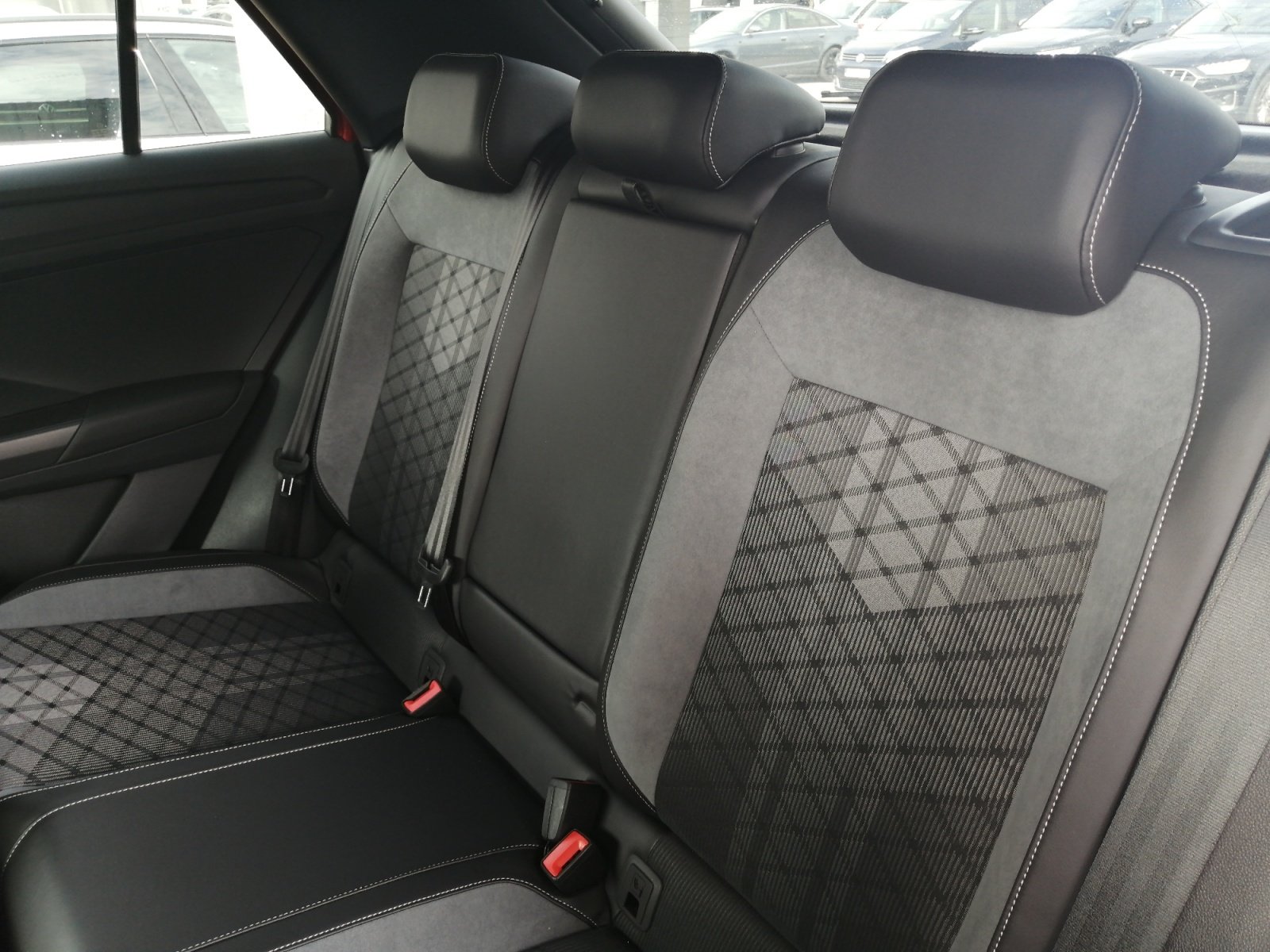 T-ROC R-Line 1.0 TSI LED-Plus Navi ACC SHZ,