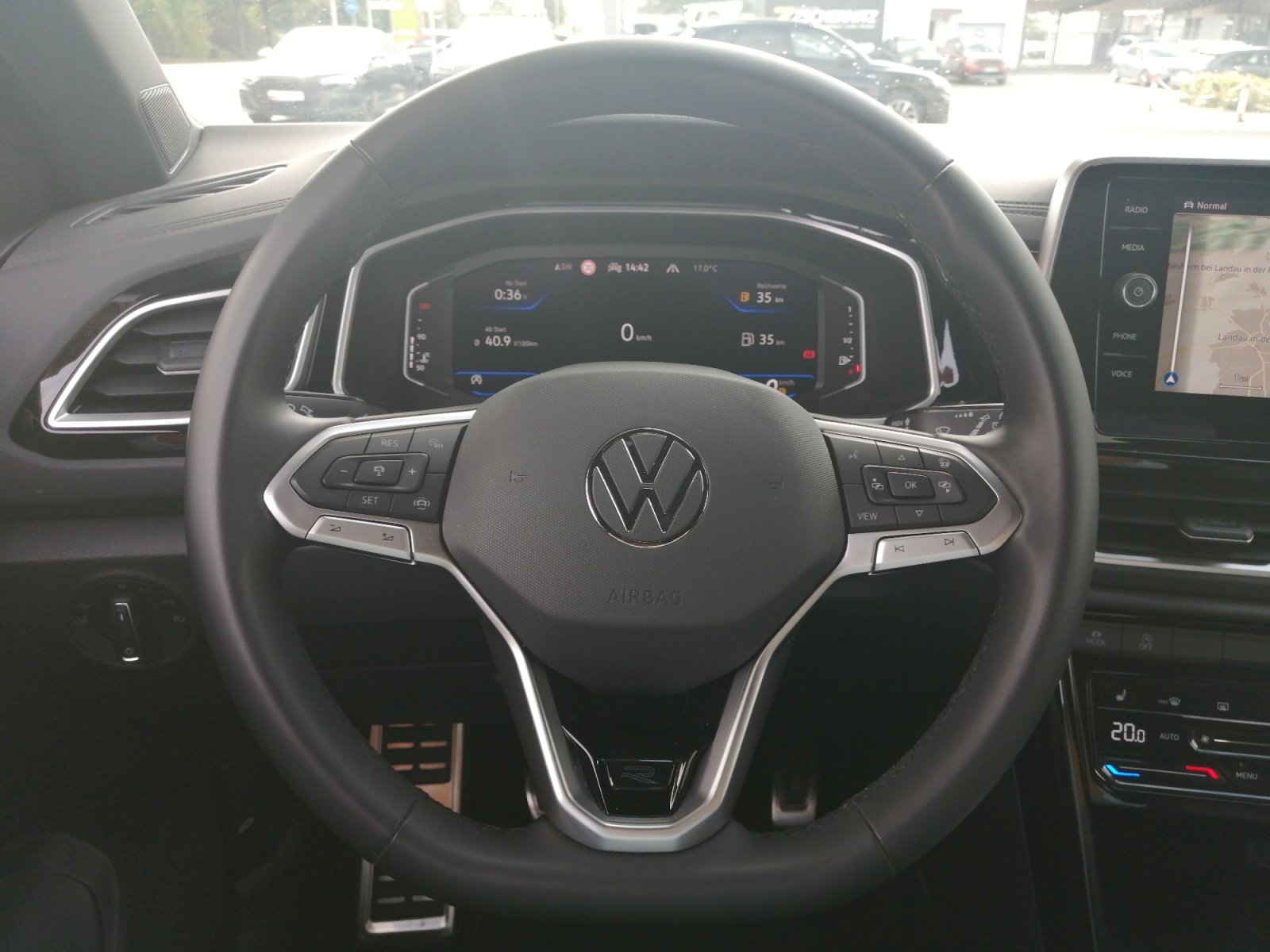 T-ROC R-Line 1.0 TSI LED-Plus Navi ACC SHZ,
