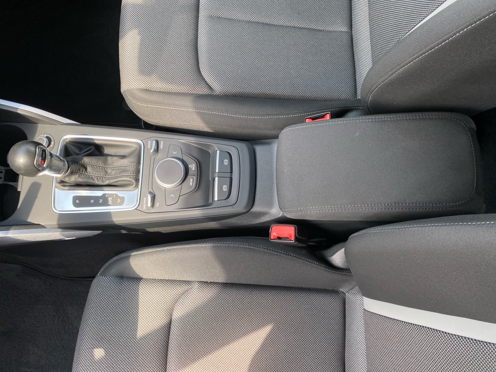 Q2 Sport 1.4 TFSI S tronic PDC,Navi,AUT,KlimaA