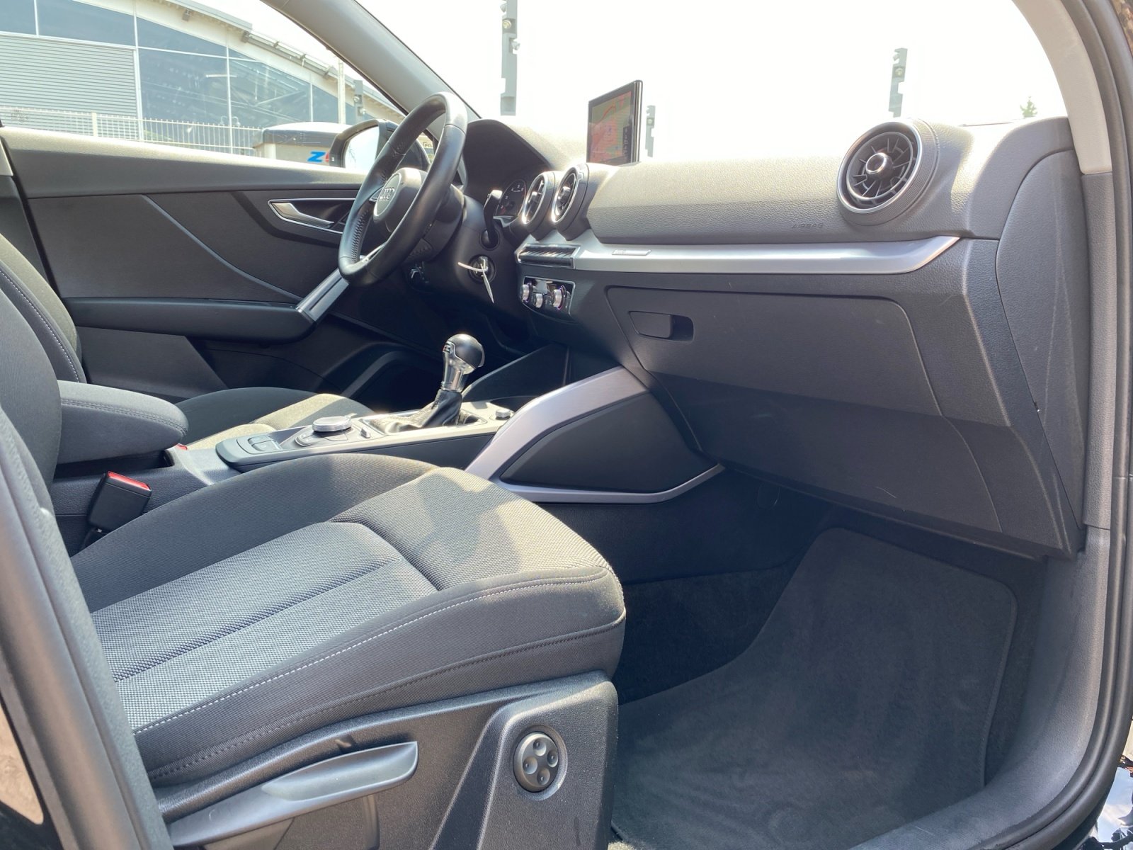 Q2 Sport 1.4 TFSI S tronic PDC,Navi,AUT,KlimaA