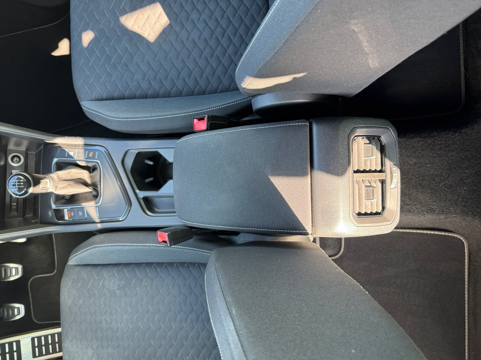 Tiguan 2.0TDI JOIN PDC,ACC,Navi,DynLicht,KlimaA