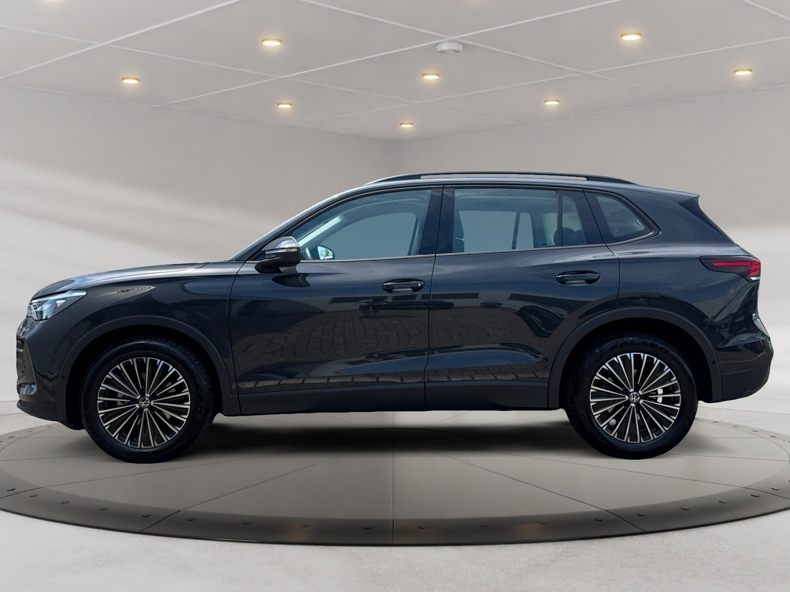 Tiguan III 1.5eTSI LIFE IQ.Drive 360,Kam.,PDC