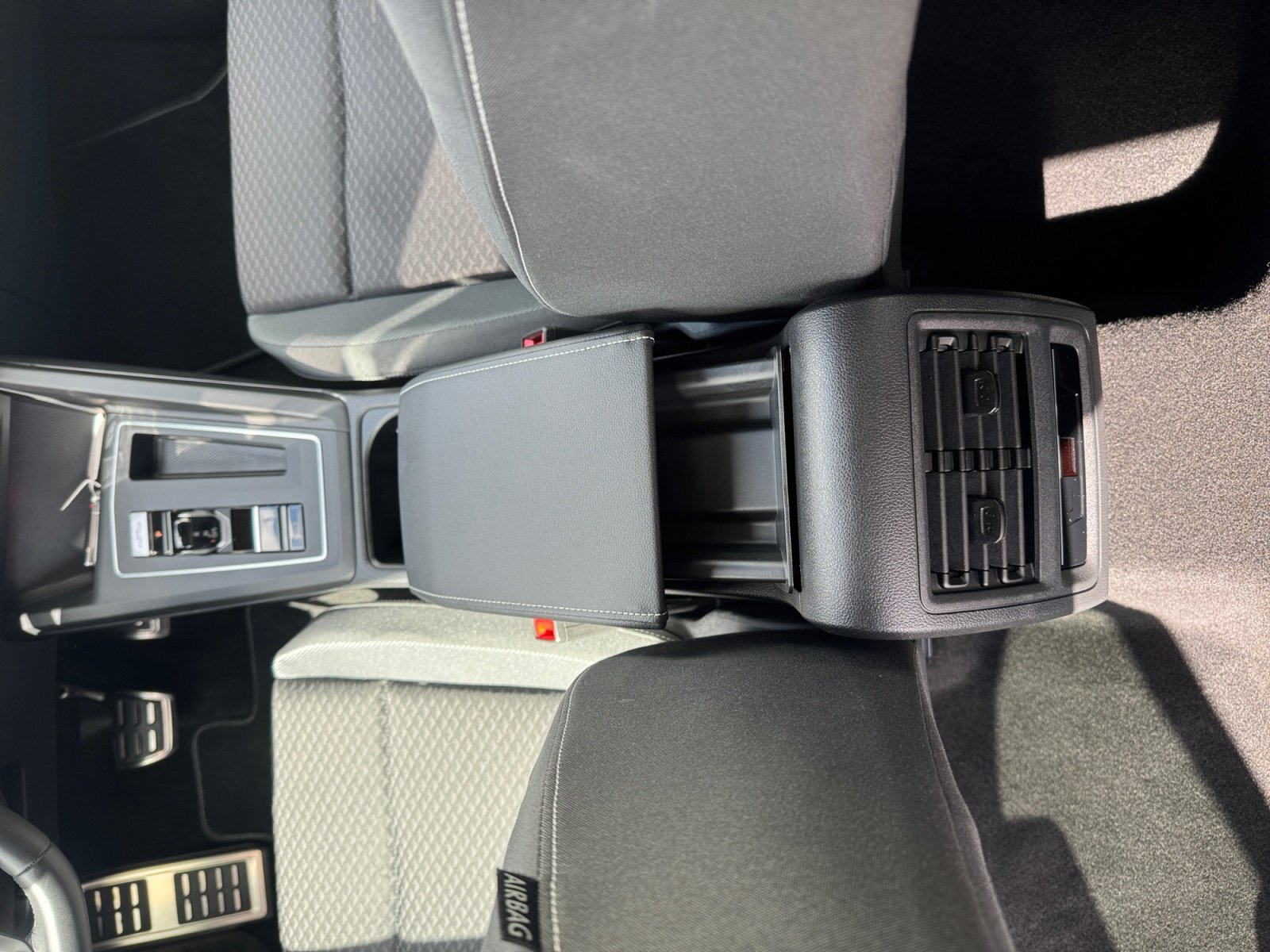 Golf ACTIVE DSG PDC,Virtual,LED,Navi,AUT,KlimaA