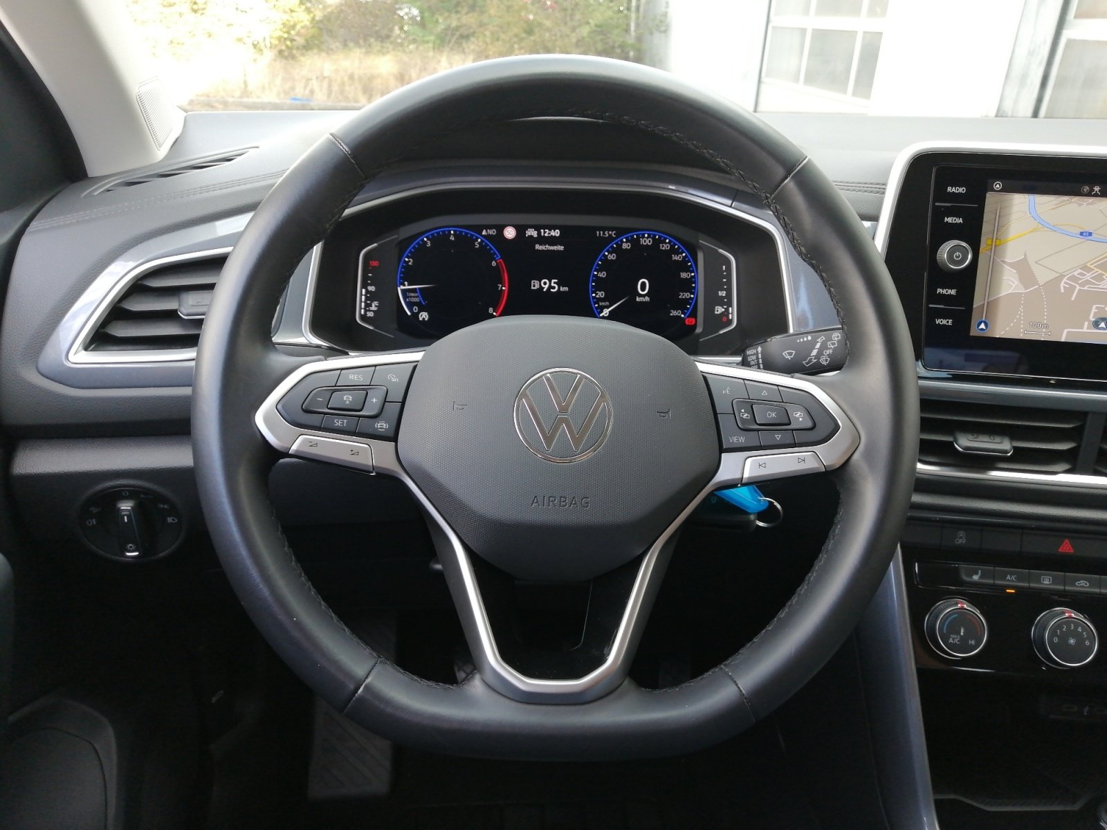 T-Roc Style 1.0 TSI OPF 81 kW 6-Gang PDC,Virtual
