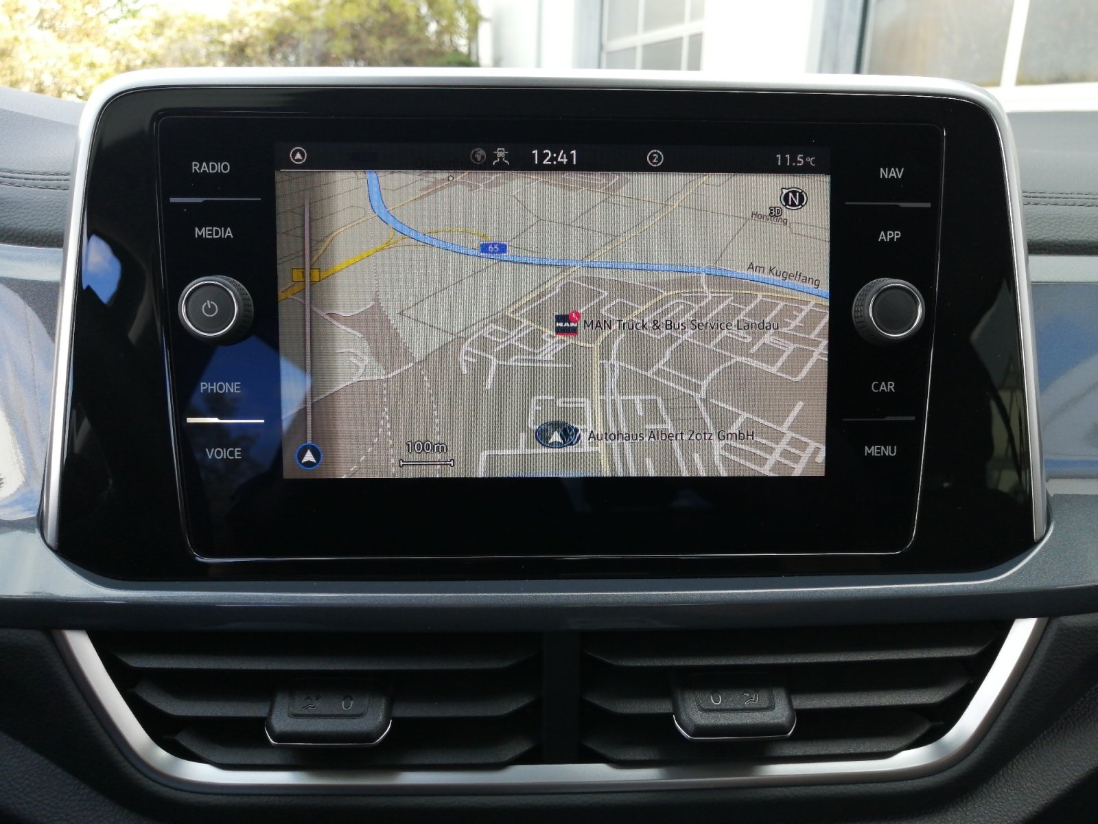 T-Roc Style 1.0 TSI OPF 81 kW 6-Gang PDC,Virtual