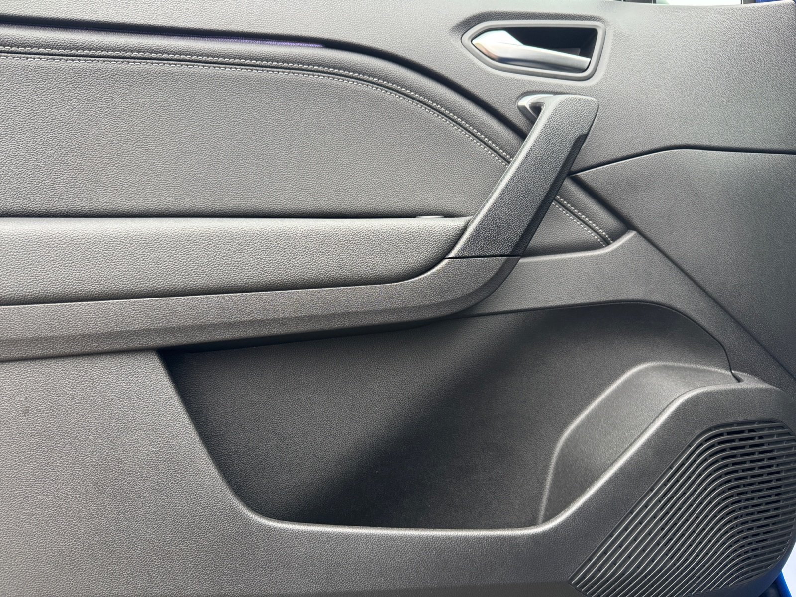 ASX 1.6 Top Hybrid ACC 36KW Kam.,PANO,PDC,ACC,LM